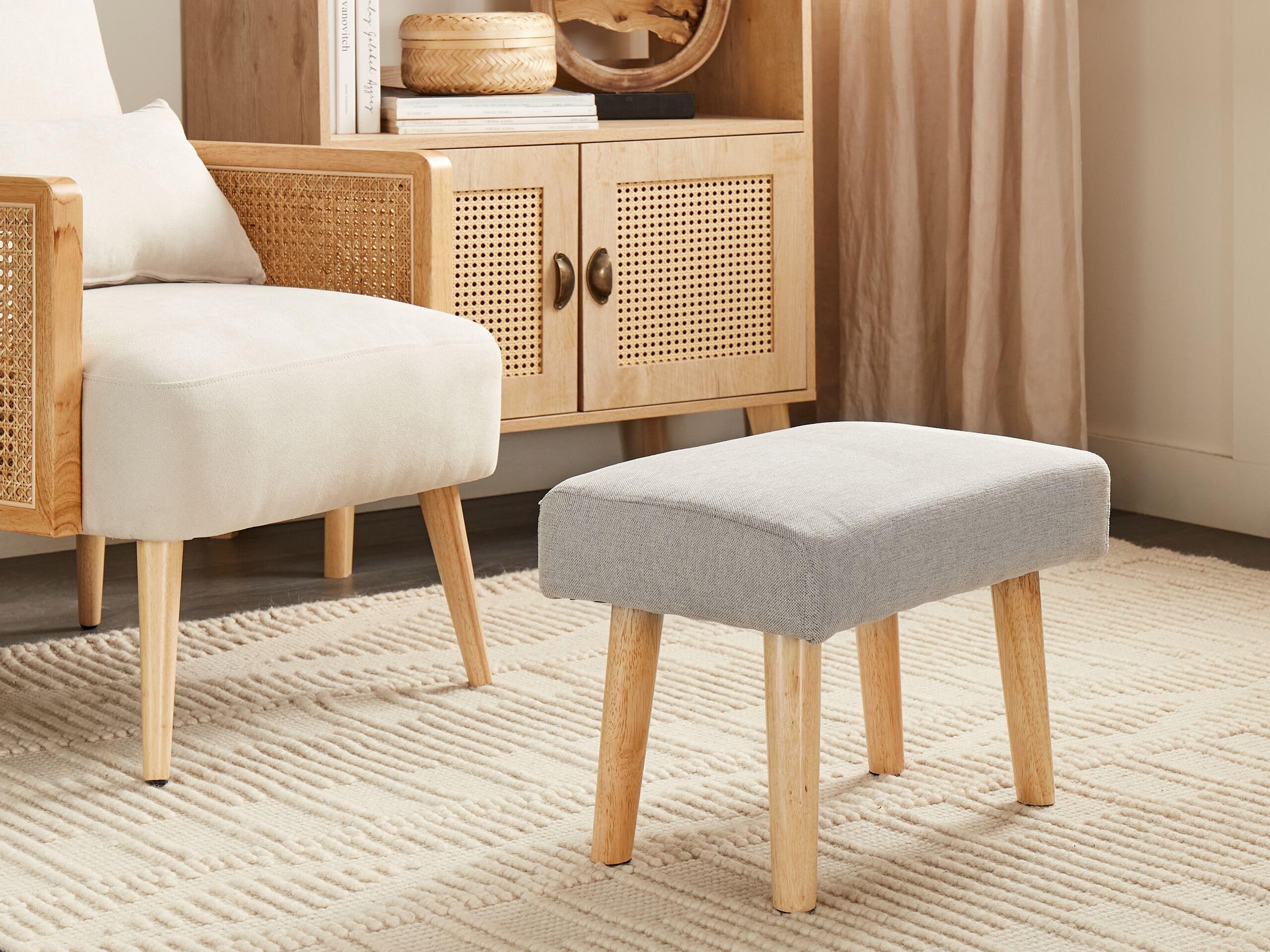 Beliani Hocker mit Holzbeinen Stoff grau rechteckig Schemel Sitzhocker modern Takoma II