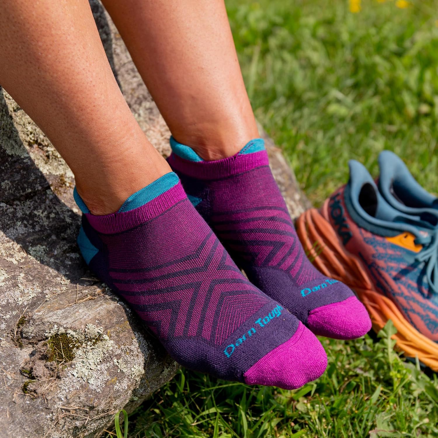 Darn Tough Women's Run No Show Tab Ultra-Lightweight Running Sock (Style 1047) -