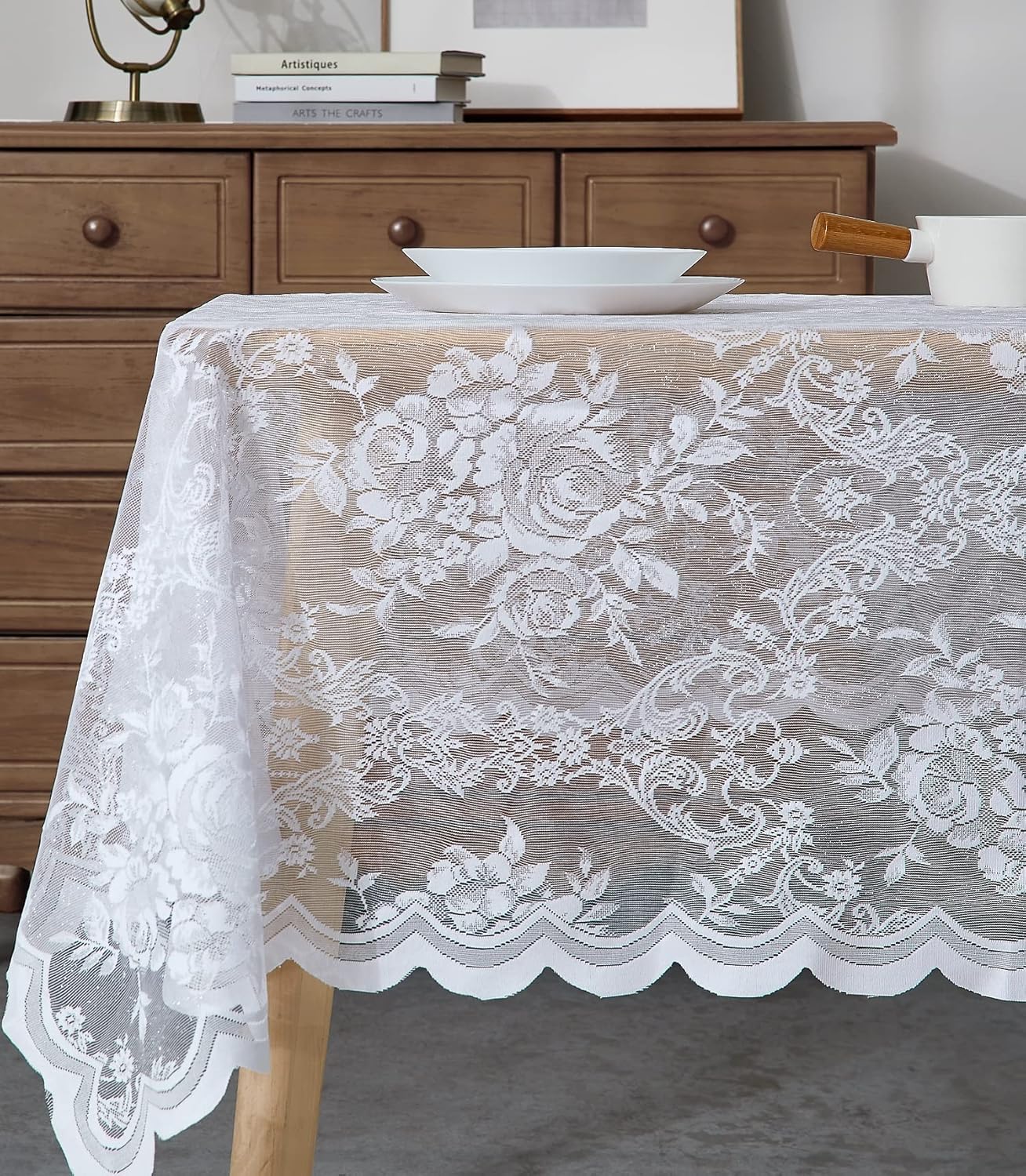 Warm Home Designs 60 x 60 Square Tablecloth with English