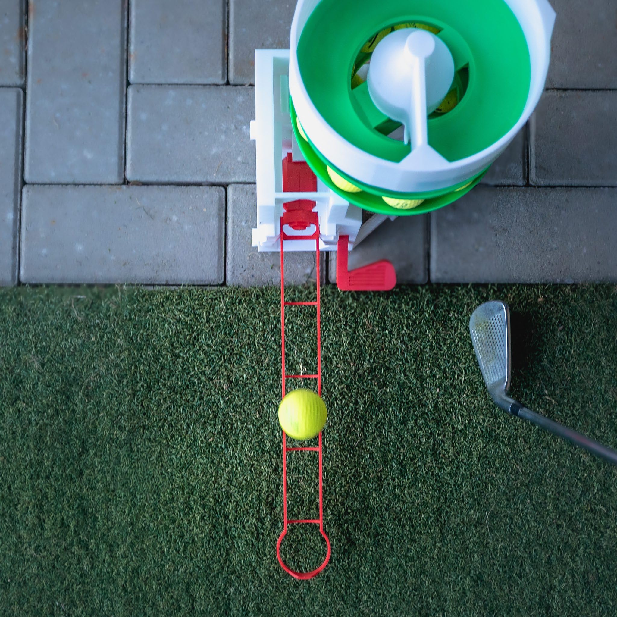 Golfball-Spender – Automatischer Golfball-Aufleger für das Golftraining | Mechanisch, stromlos, robust