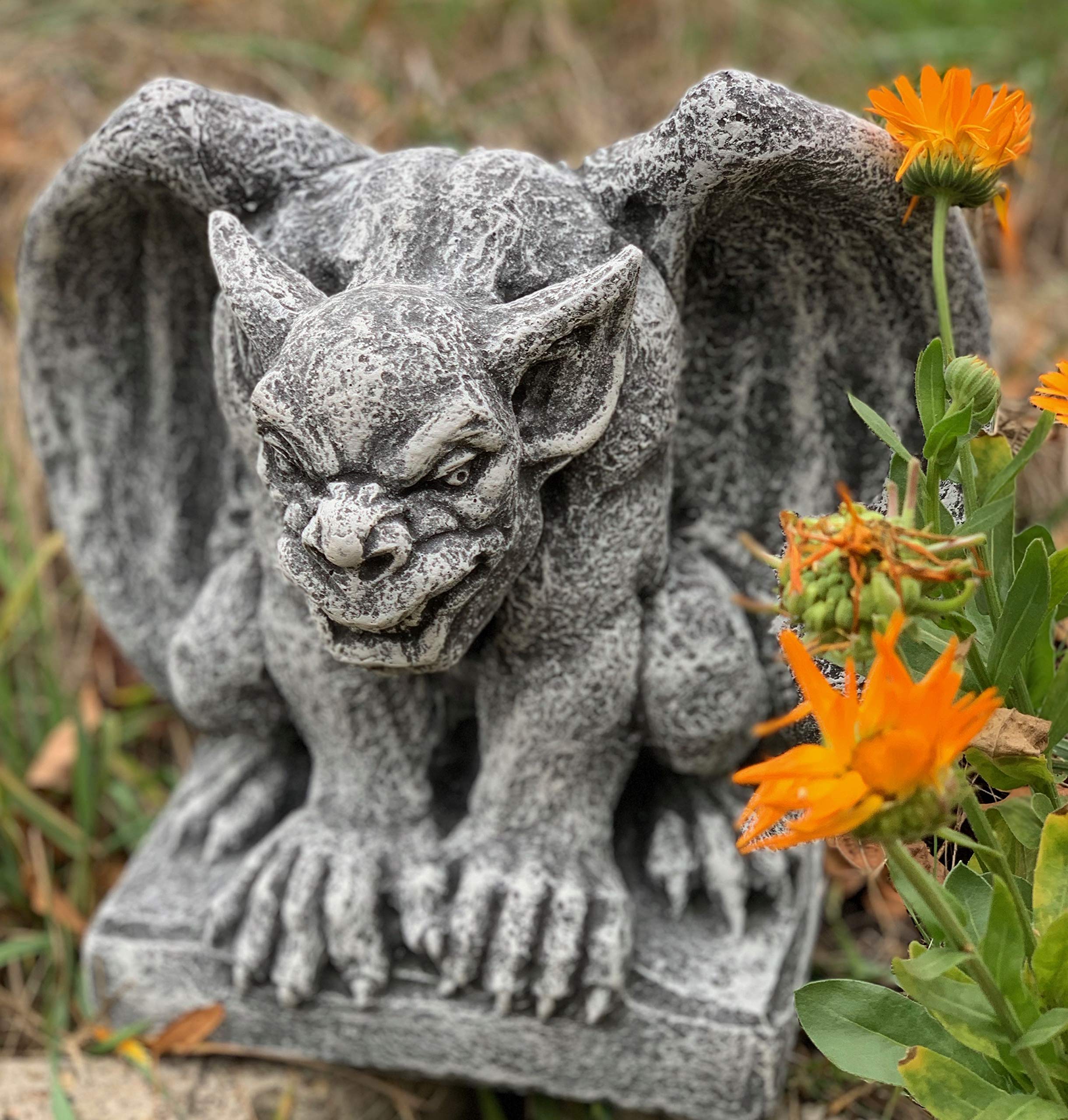 stoneandstyle Steinfigur hockender Gargoyle Torwächter frostfest wetterfest Steinguss