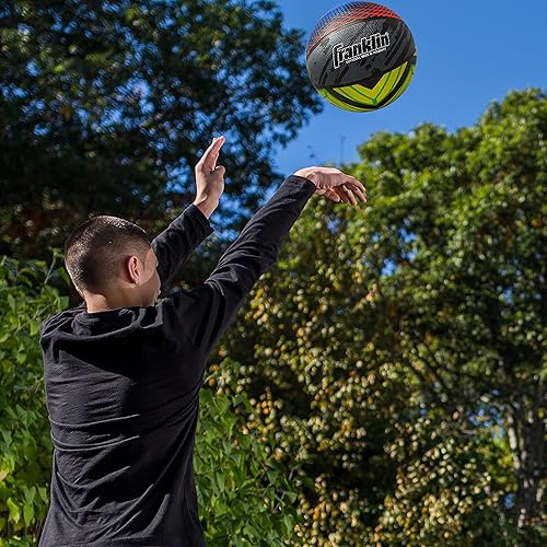 Miniatura 7 de Franklin Sports Grip-Rite - Balones de baloncesto de goma para interiores y exteriores, tamaño oficial de 29.5 pulgadas + 28.5 pulgadas para hombres