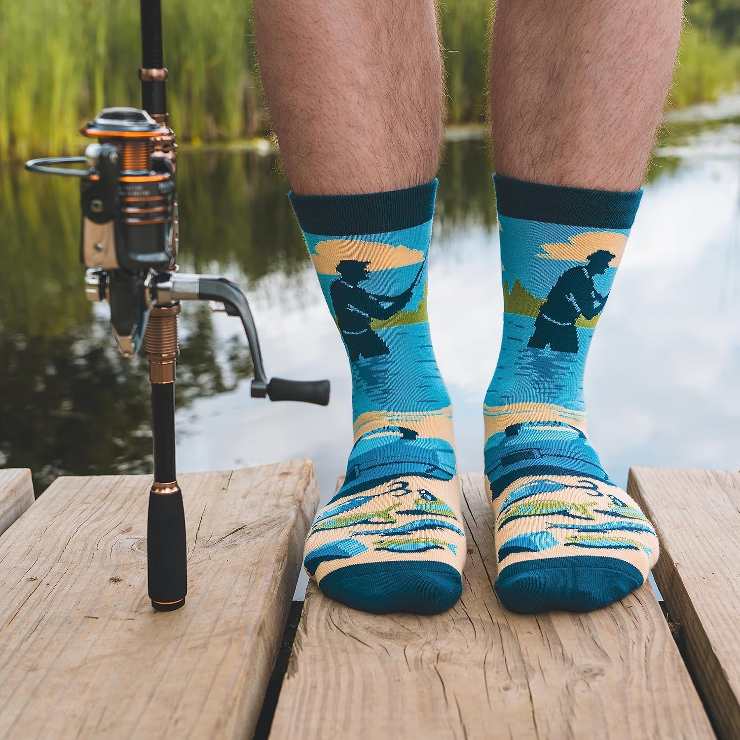 Lavley Fishing and Hunting Socks - Can’t Today, My Arm Is In a Cast, Funny Gag Gift for Hunters, Fishermen, Outdoorsmen, Birthday or Father’s Day Gift, Unisex One Size - Image 6