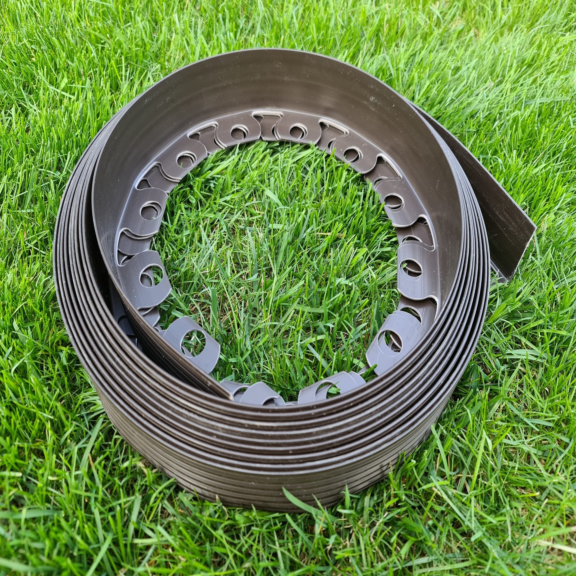 Bordure Da Giardino In Plastica Flessibile Per Aiuole E Prato – Rotolo Da 10 A 100 M, Altezze 4/6 Cm – Resistente E Facile Da Installare - 2