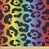 Vista 12 de Ambesonne The Yard, tela de jirafa estilo de dibujos animados que caminan entre árboles pequeños sobre fondo grunge, tema de sabana, tela de punto