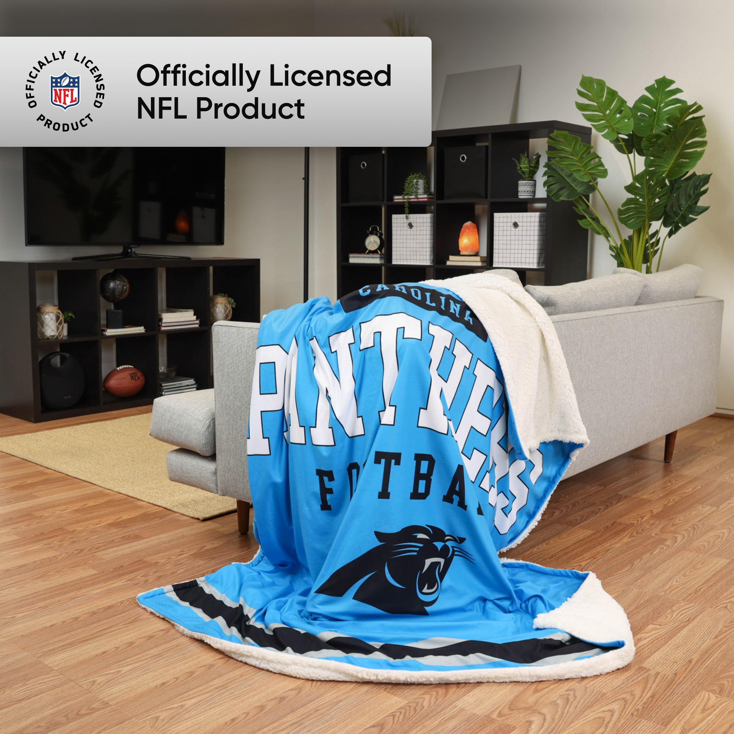 FOCO NFL - Coperta in pile Sherpa con grafica Carolina Panthers e scritta “Property of”