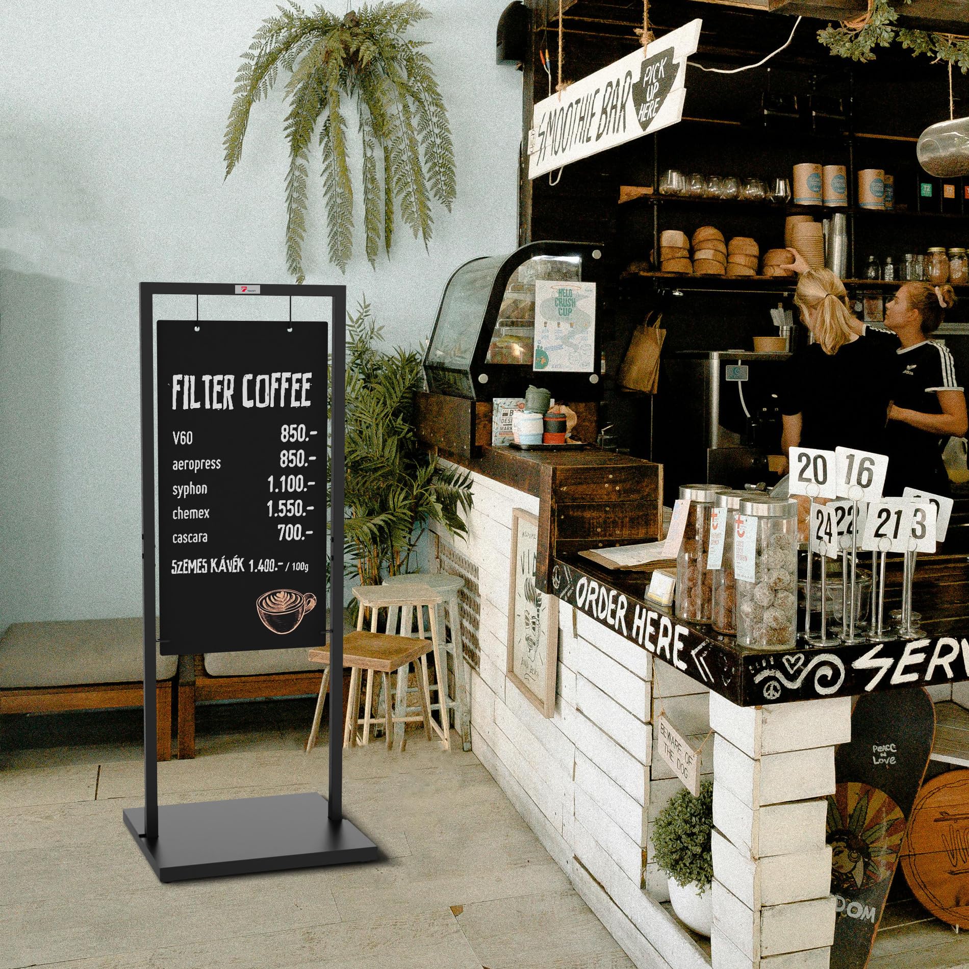 TOWON Soporte de pizarra de doble cara resistente al viento de 20 x 47 pulgadas, tablero sándwich resistente y portátil con ganchos de metal, marco de barra paralela para cafeterías, boutiques