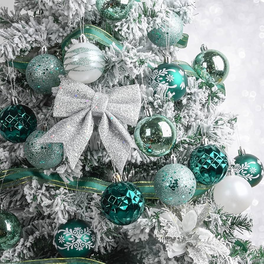 クリスマスオーナメントセット 緑色 緑色のクリスマスオーナメントのセット イラスト素材 [7176722