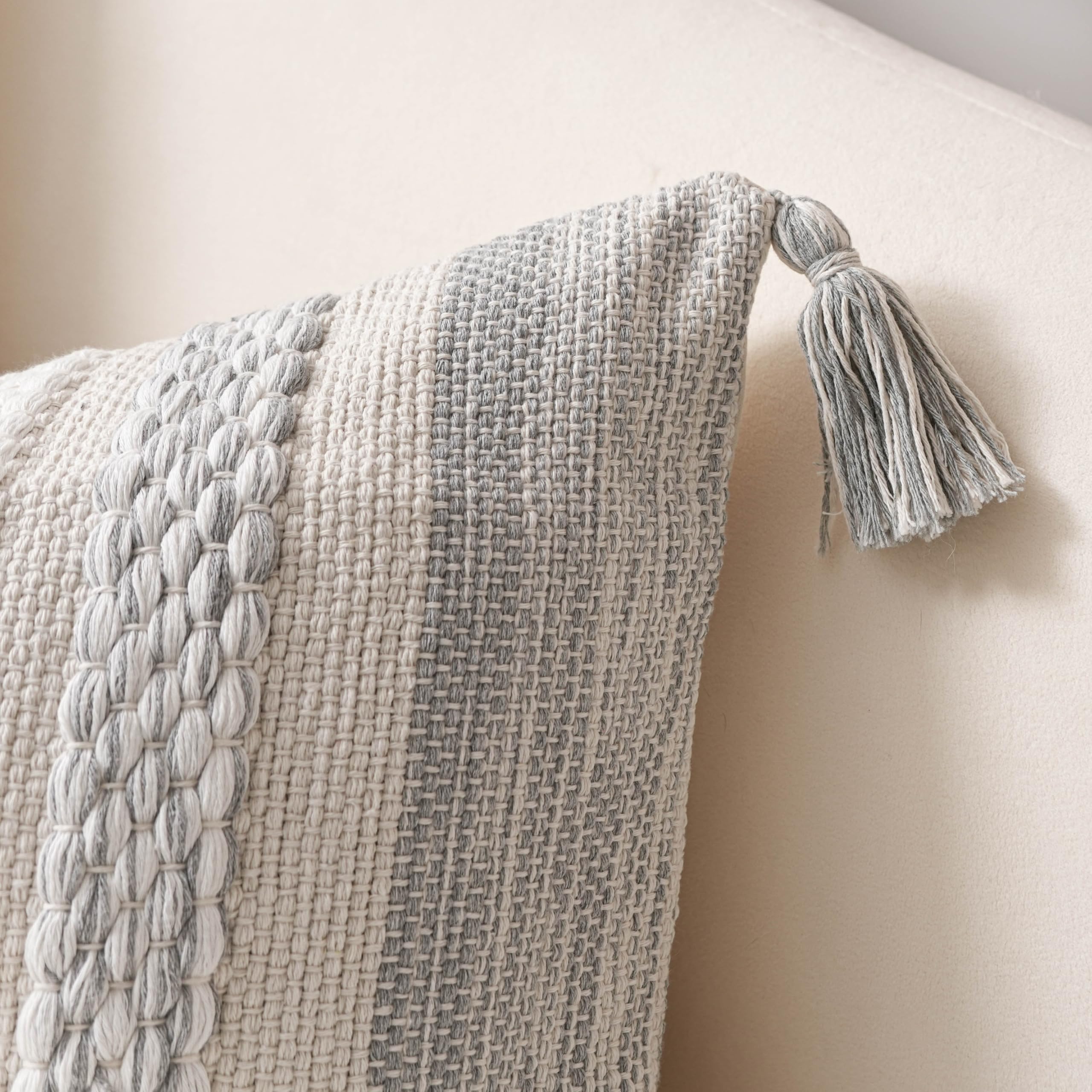 BlissBlush Boho-Kissenbezug, dekorativ, quadratisch, Landhaus-Akzentkissen für Couch, Sofa, Wohnzimmer, Schlafzimmer, modernes Heimdekor, 45,7 x 45,7 cm, Grau, 1 Stück