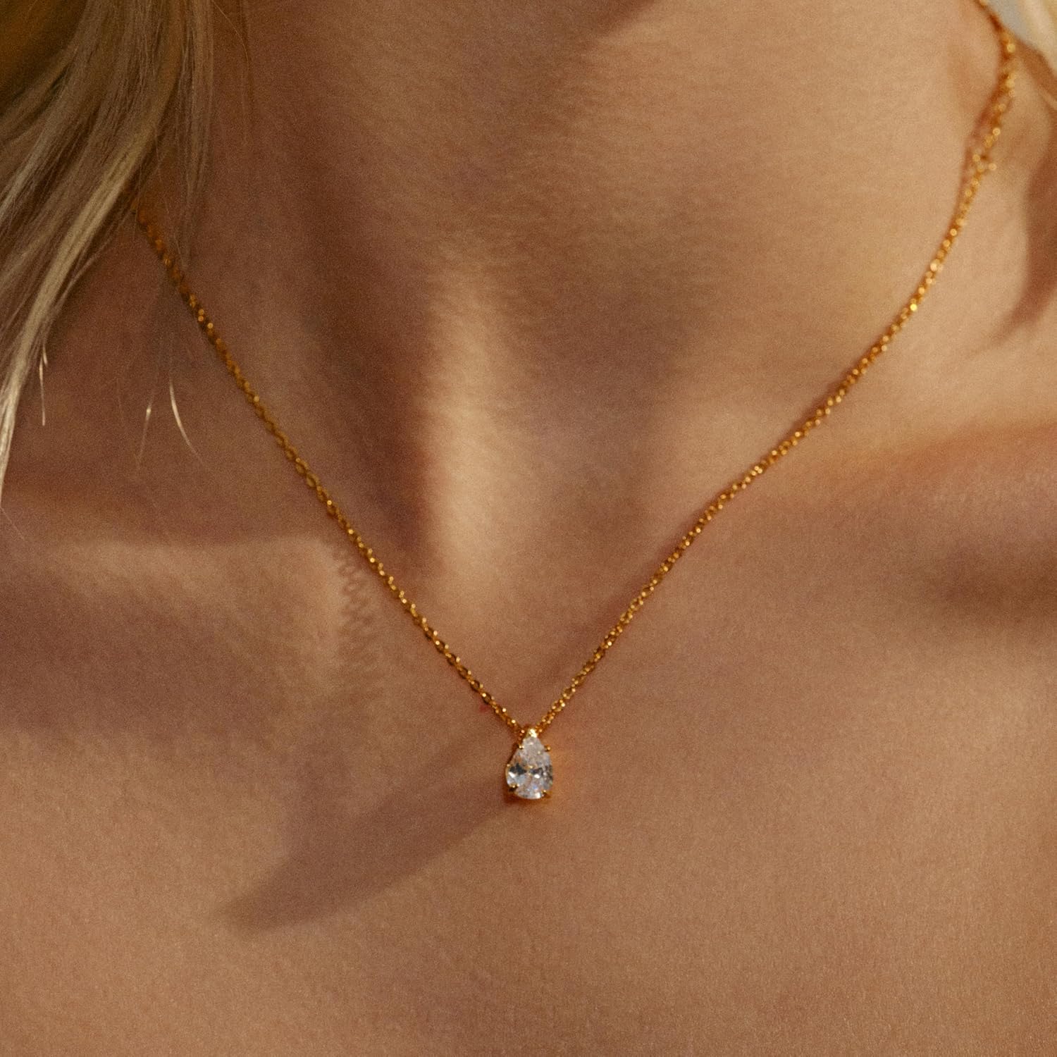 Diamond Pendant Gold Necklace for Women, Dainty Cubic Zirconia Teardrop 18K Gold Plated Choker Necklaces Cute CZ Teardrop Pendant Simple Trendy Gold Jewelry Gifts for Women - Image 2