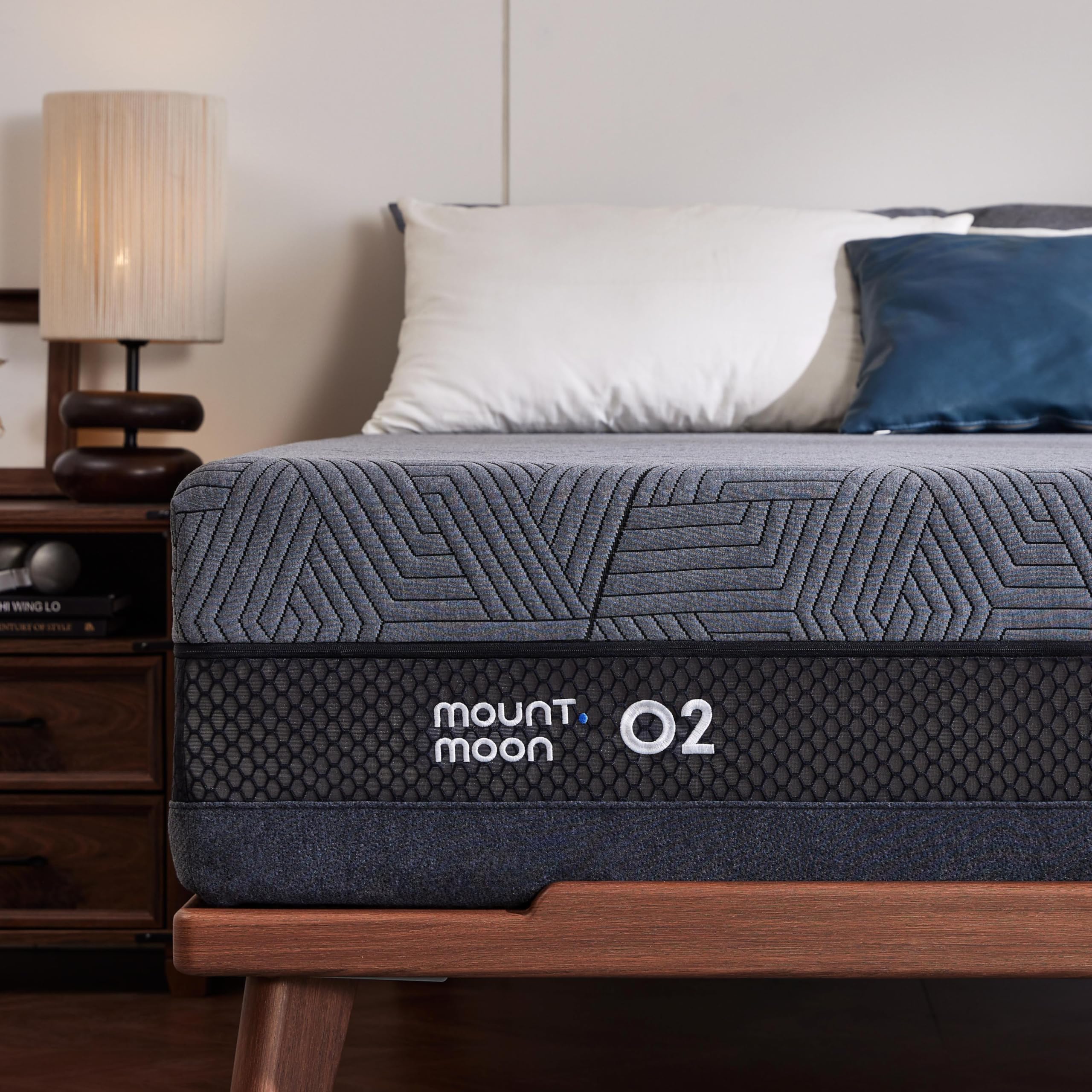 MOUNT.MOON 14 Inch Queen Memory Foam Mattress for Back Pain, Cooling Gel Foam Boost Air Circulation Made in USA, CertiPUR-US Certified, Therapeutic Medium Firm, 60x80x14 Black