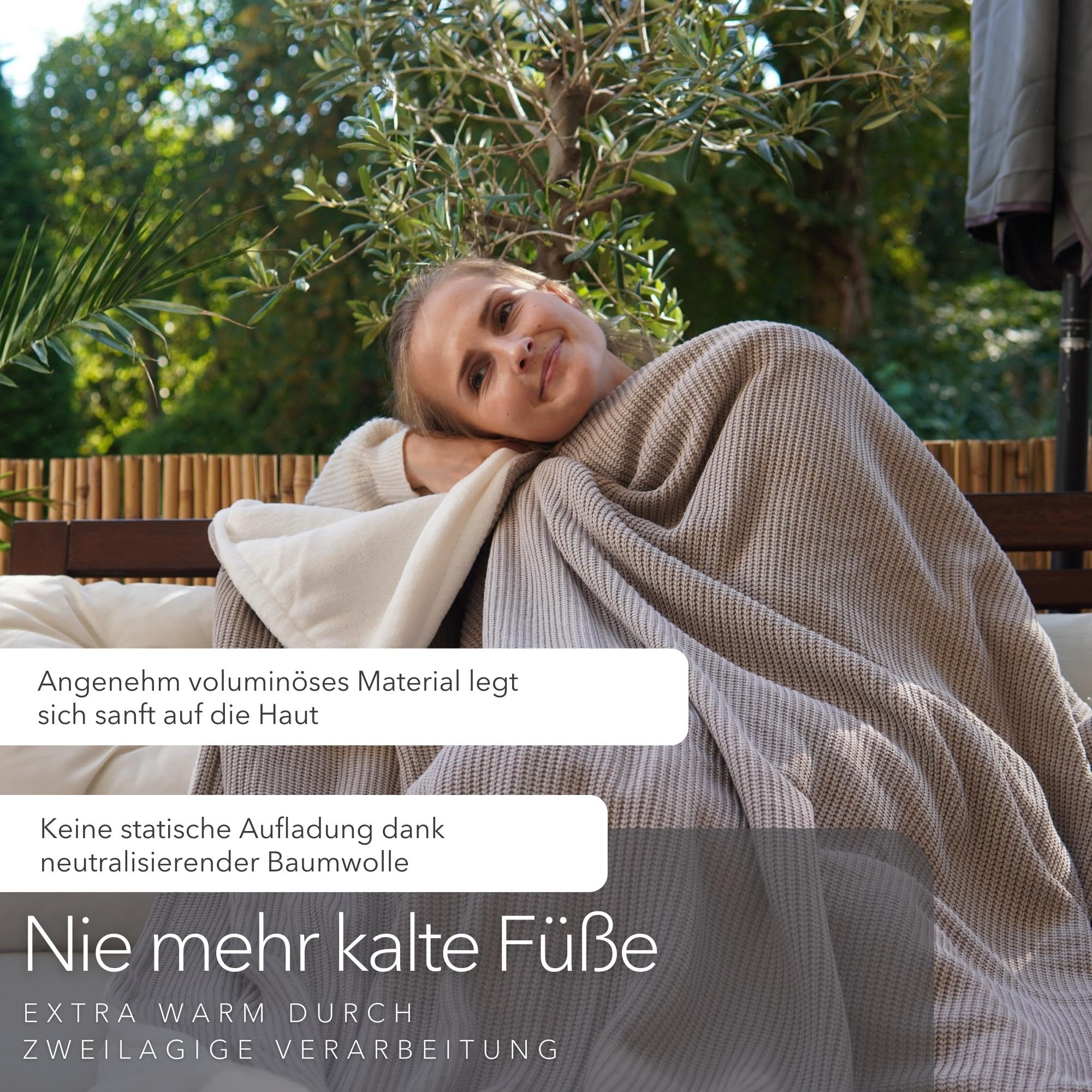 Kuscheldecke”Strick” 145 x 210 cm - Kuschlig warme Sofadecke Wohndecke aus extra weichem Wellnessfleece & hochwertiger Baumwolle (Champagner)