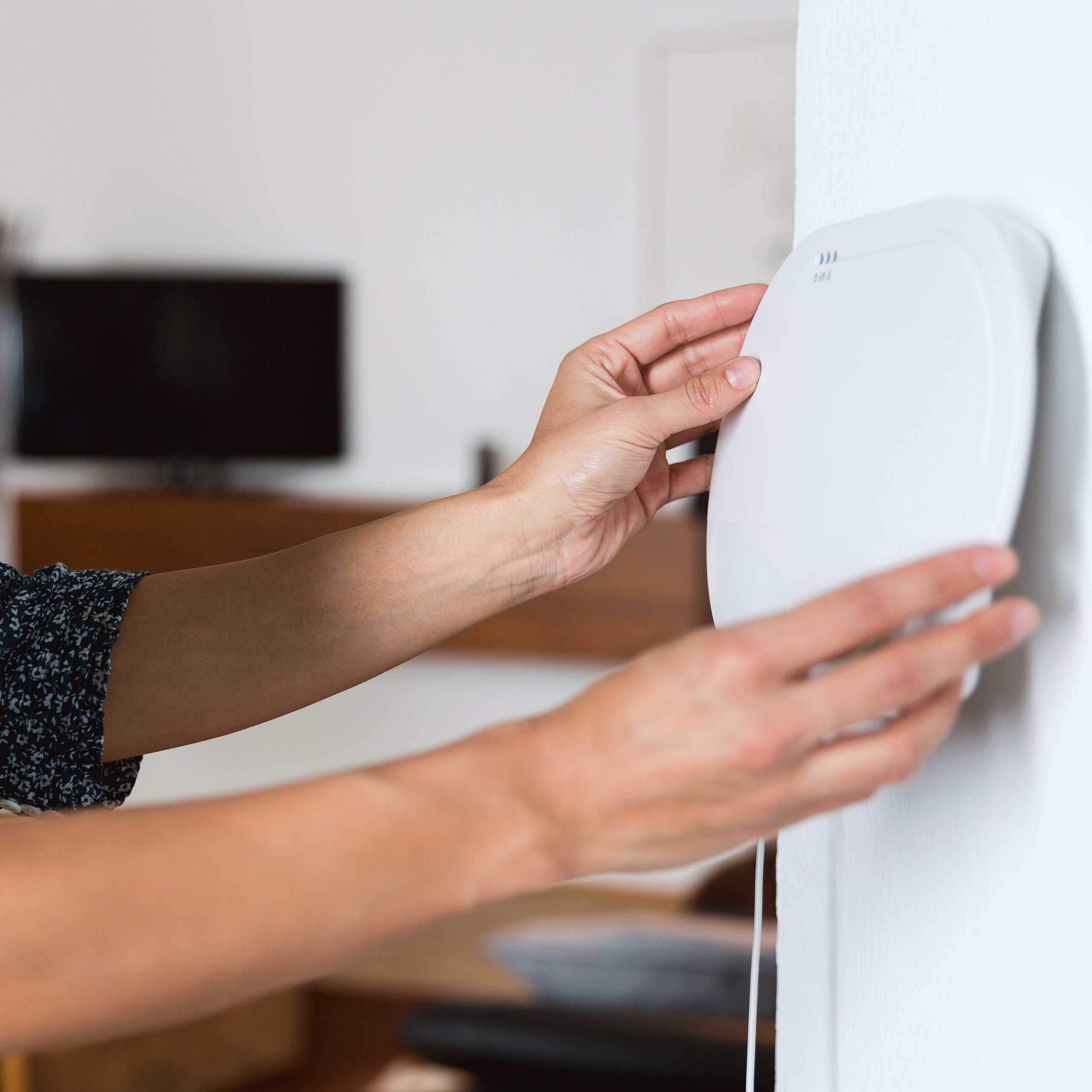 ABUS Système d'alarme sans fil Smartvest Centrale d'alarme anti-effraction | extensible | Vainqueur du test | Accès à distance iOS + Andriod App | blanc | 38828