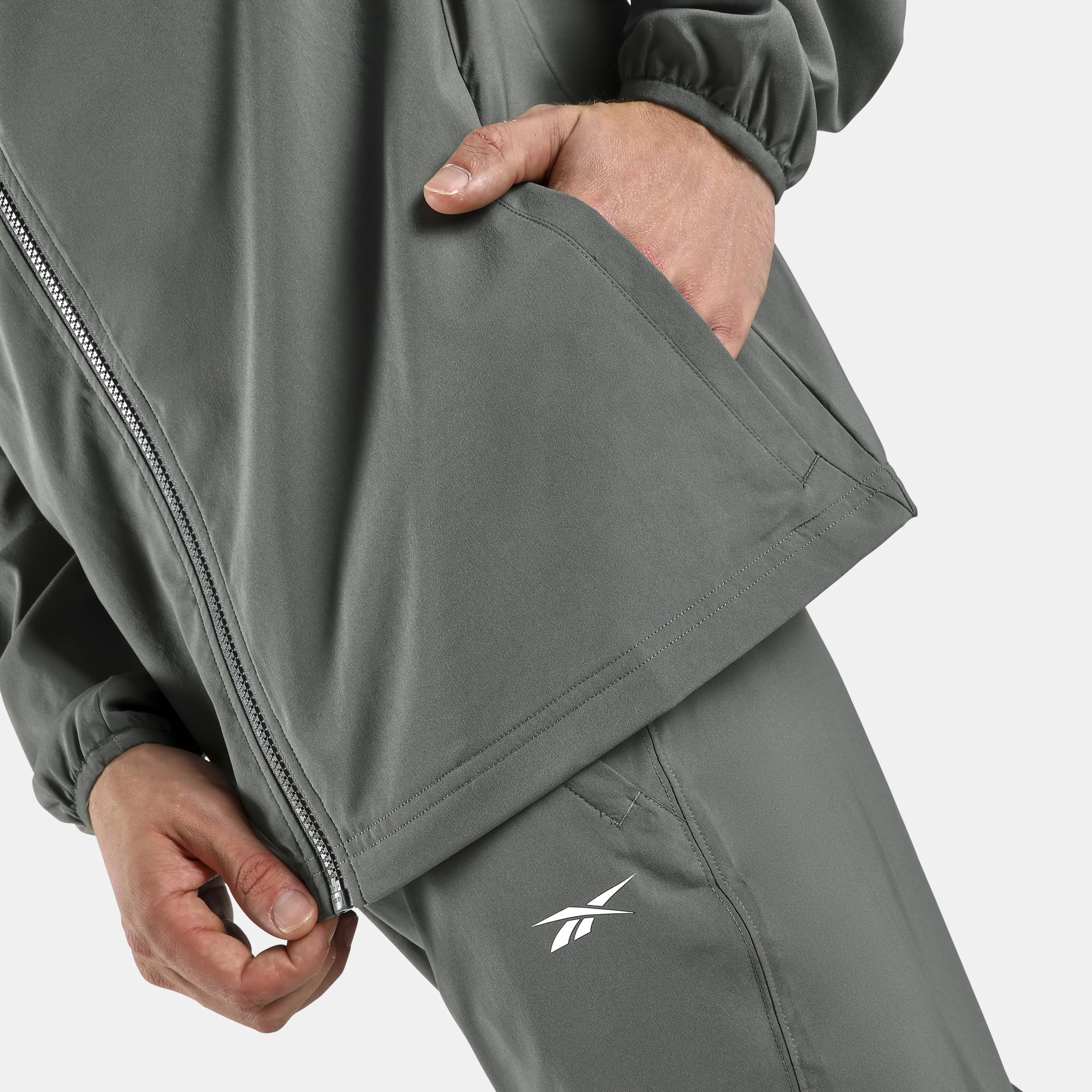 Reebok - ID Train Woven Pants, Pantaloni Uomo