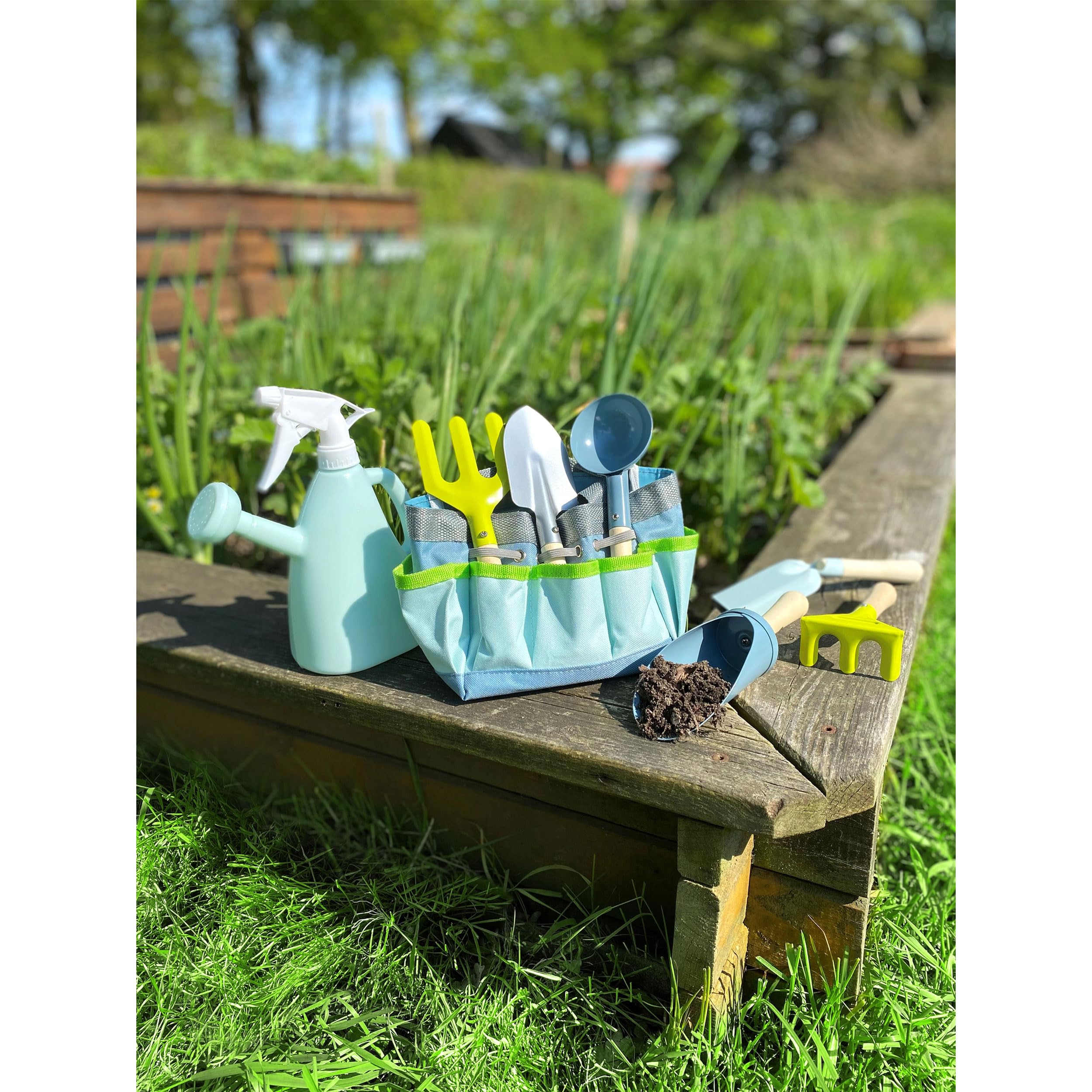 small foot Bolsa de jardinería con Herramientas de Madera y Metal, Juguete de Madera para niños desdes los 3 años, 12388