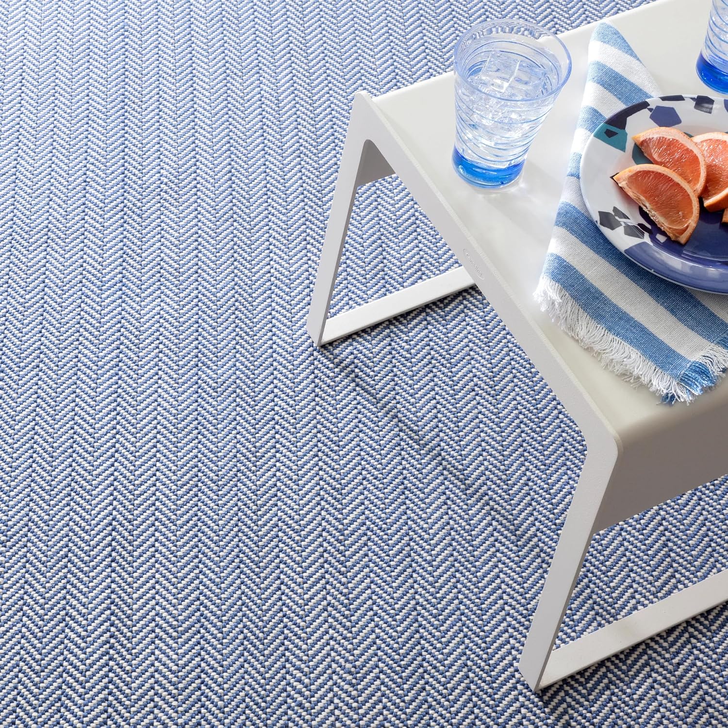 Dash and Albert Herringbone Indoor/Outdoor Area Rug - 2.5' x 8' Runner Denim & Ivory Geometric Handwoven Washable Accent Rug Durable, Fade Resistant - Premium Luxury Hotel Quality Soft Breathable
