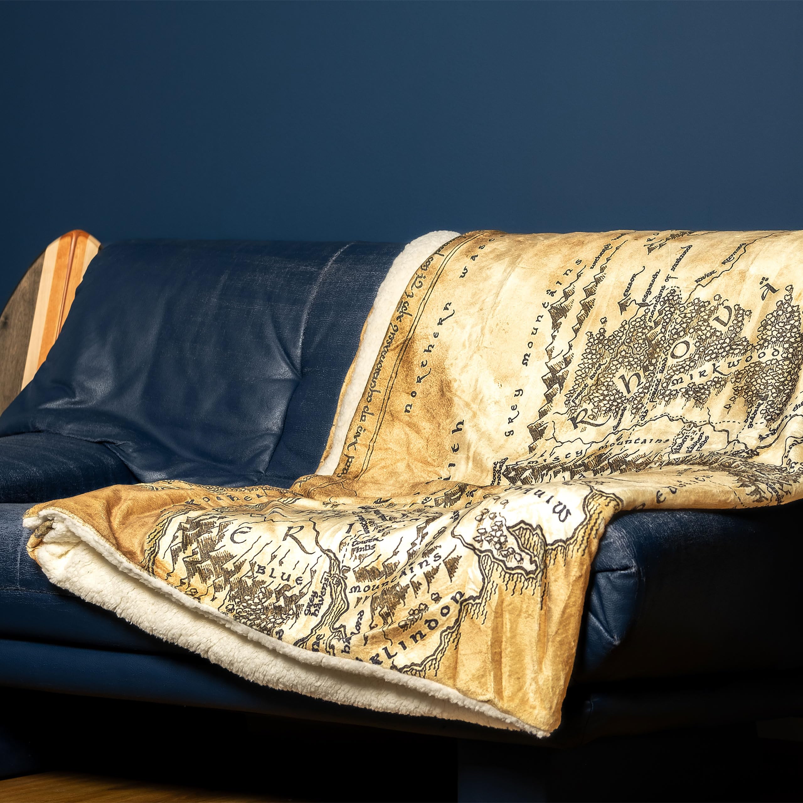 Elbenwald Herr Der Ringe Flauschdecke Teddyfell mit Mittelerde Karte Motiv - 150 x 200 cm - für Herren Damen Unisex Beige Weiß