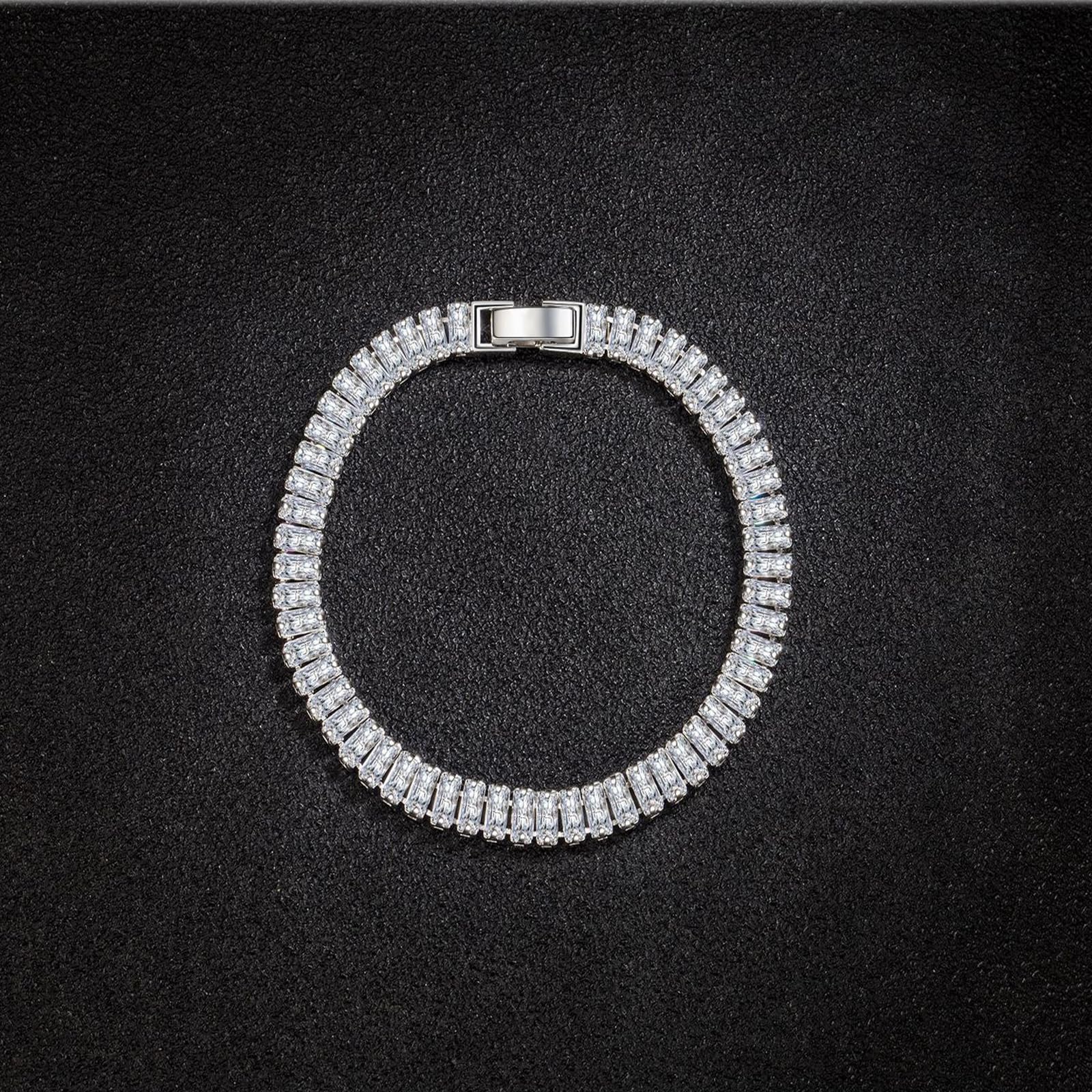 Braccialetto Donna Minimalist Square Chain Bracelet per Le Donne, Elegante E alla Moda Accessorio-Bianco