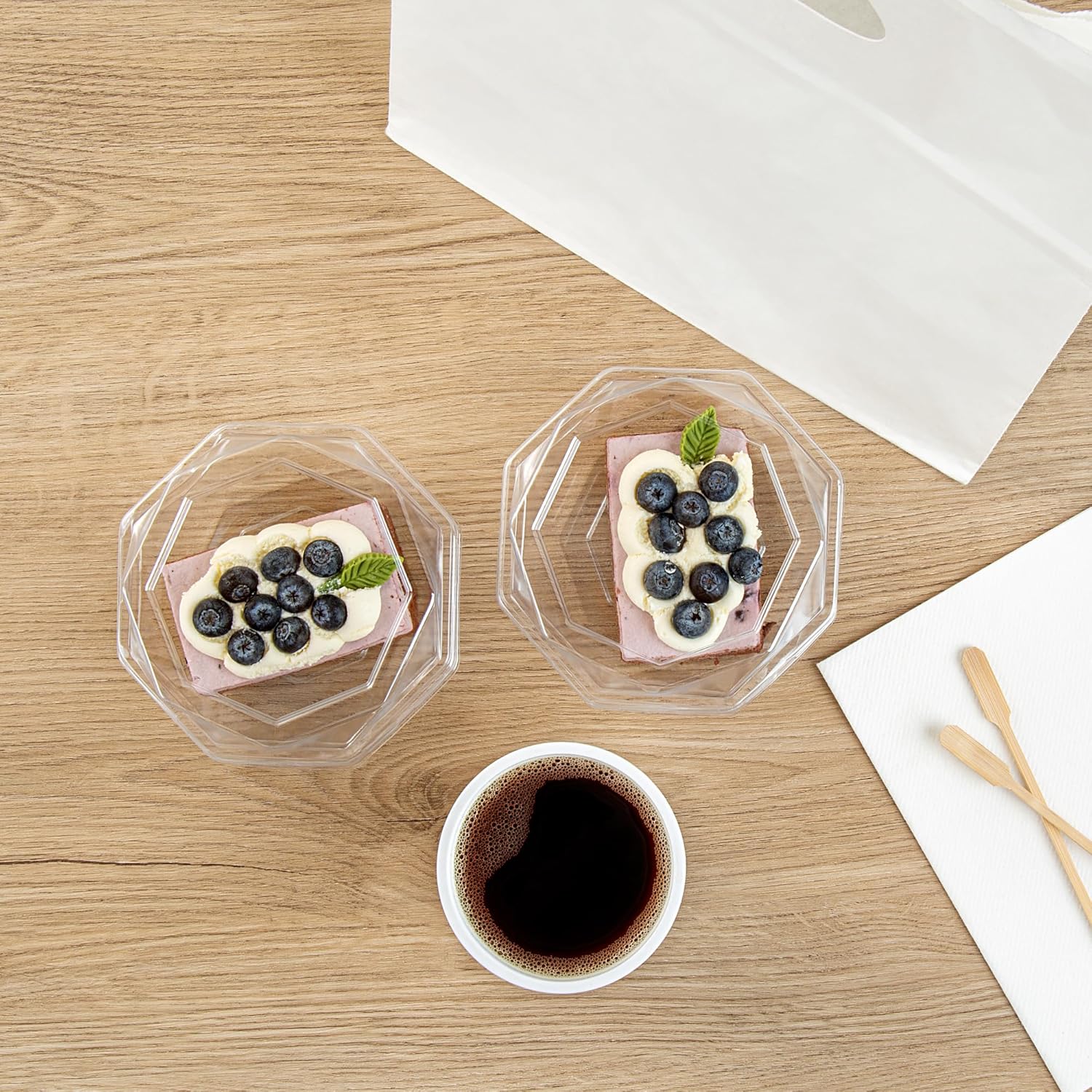 Restaurantware Thermo Tek 5.3 x 2.1 Inch Individual Cake Containers 100 Disposable Pie Slice Containers - With Lids Octagon Clear Plastic Dessert Containers For Pastries Salads or Sandwiches