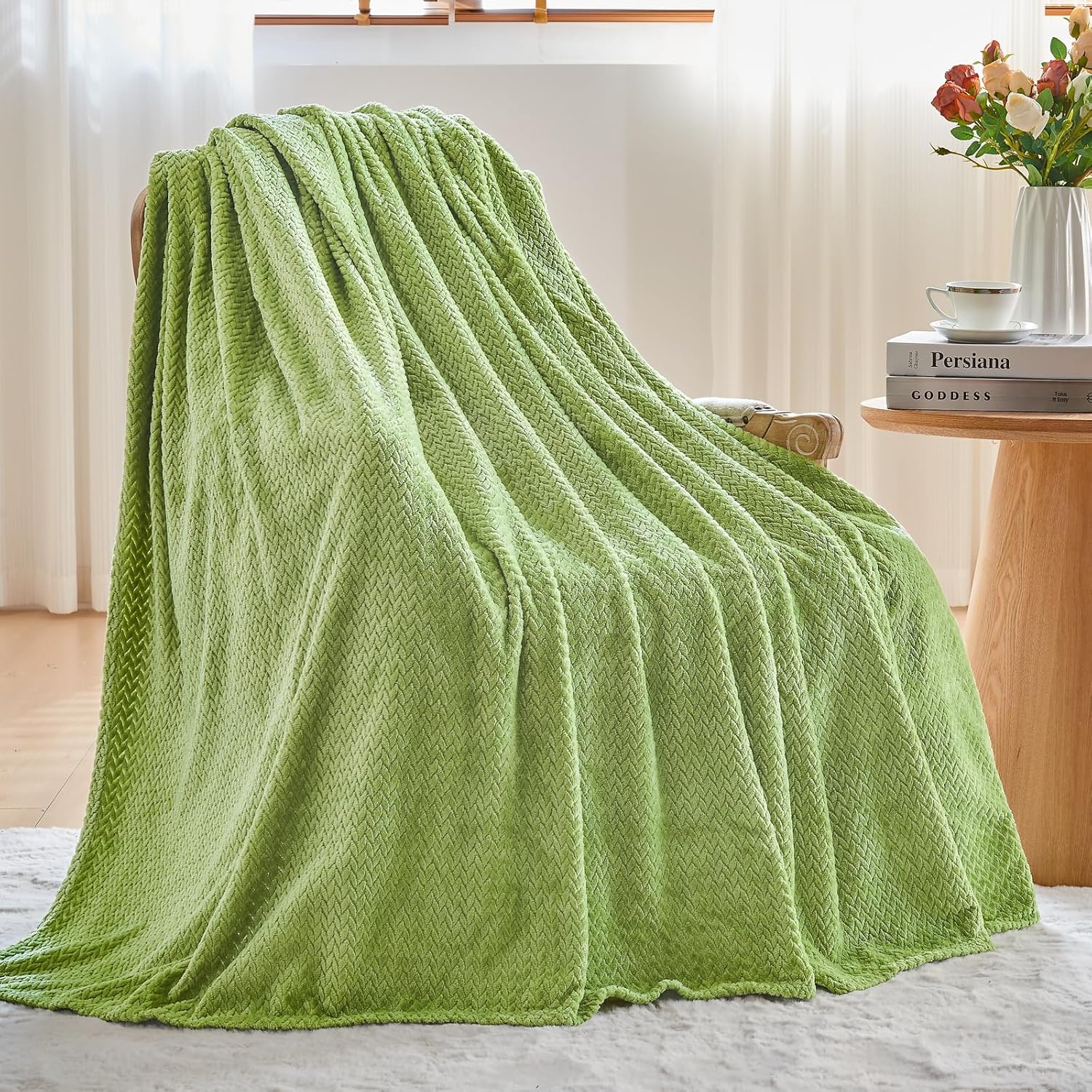 NEWCOSPLAY Super Soft Throw Blanket Green Premium Silky Flannel Fleece Leaves Pattern Lightweight Bed Blanket All Season Use (Green, Throw(50"x60")) - Image 4