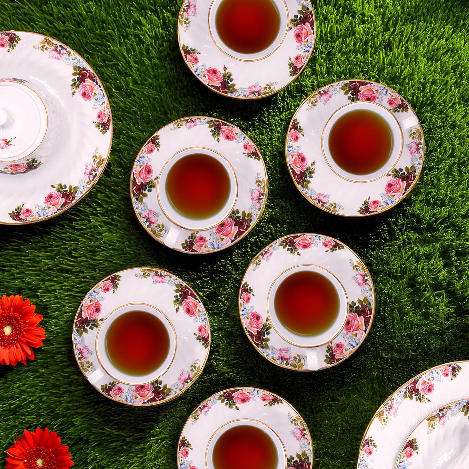 Lynns Porcelain Vintage Floral Saucer & Tea Cup Set with Gold Trims & Embossed Swirls - Tea Cups and Saucers for Parties & Celebrations - Philomena Tea Cups Set of 6
