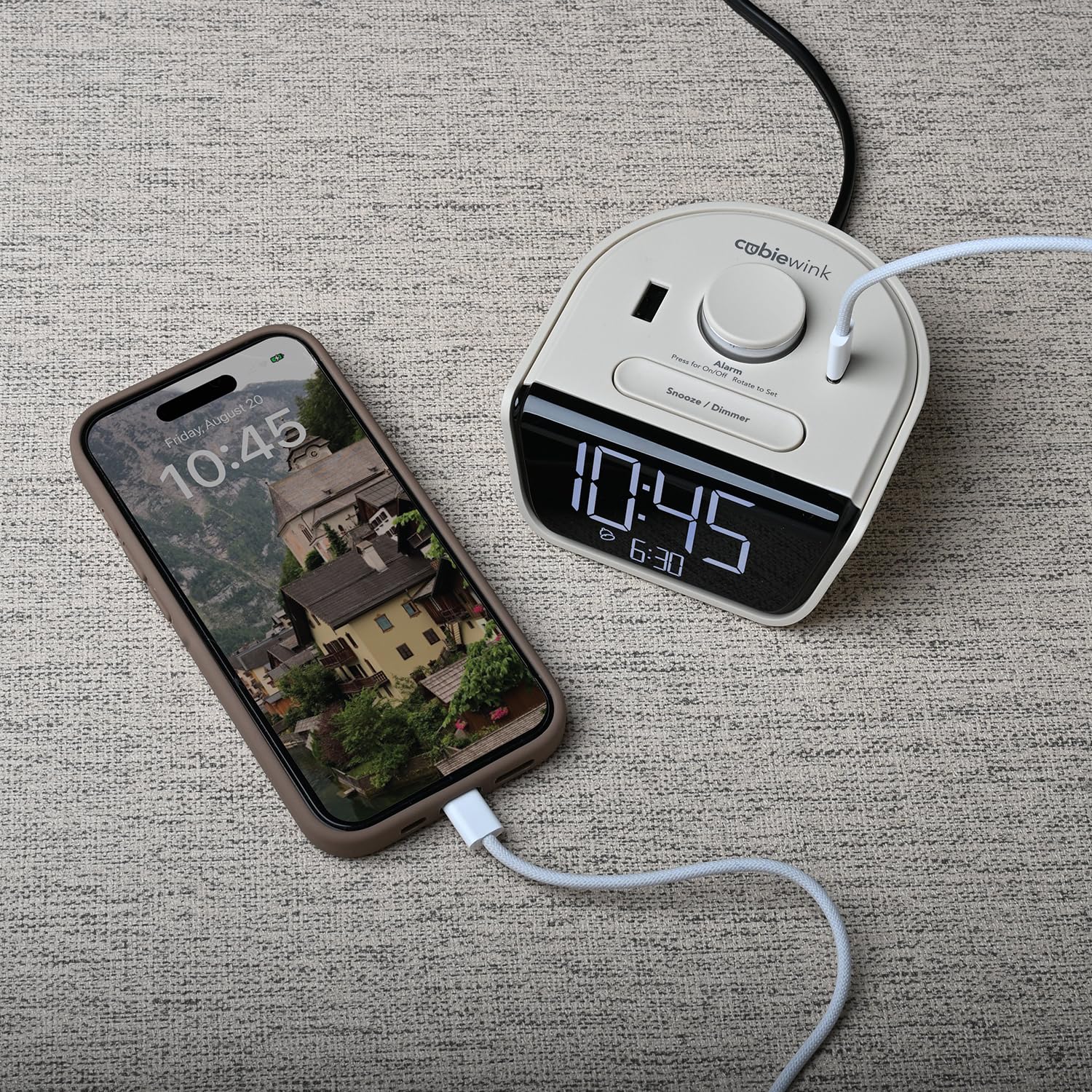 Brandstand CubieWink - Reloj despertador de carga con puertos USB (blanco)