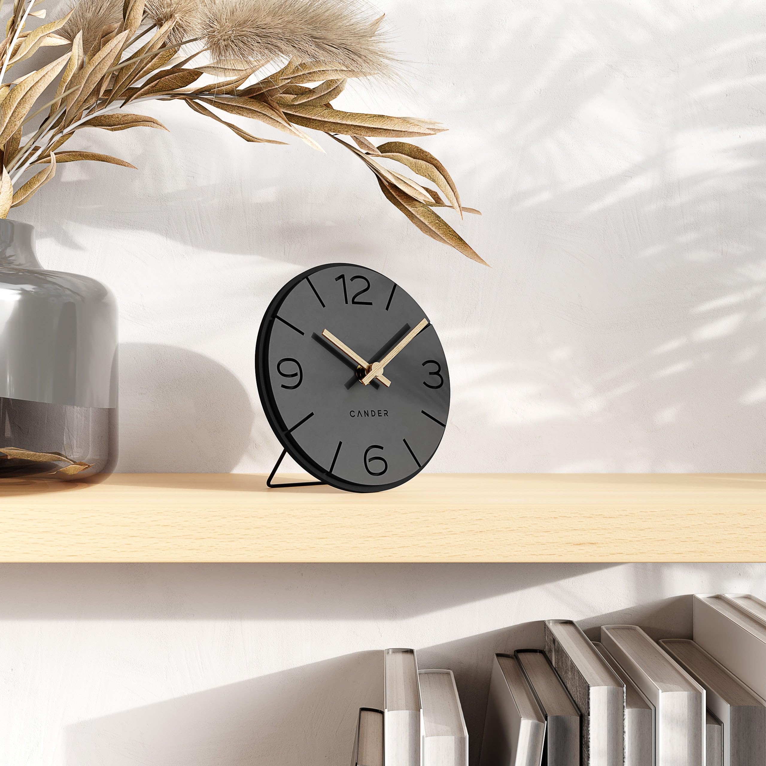 Cander Berlin MNU 2615 Y - Reloj de mesa silencioso sin tictac, 15 cm, analógico, funciona con pilas, color gris y negro