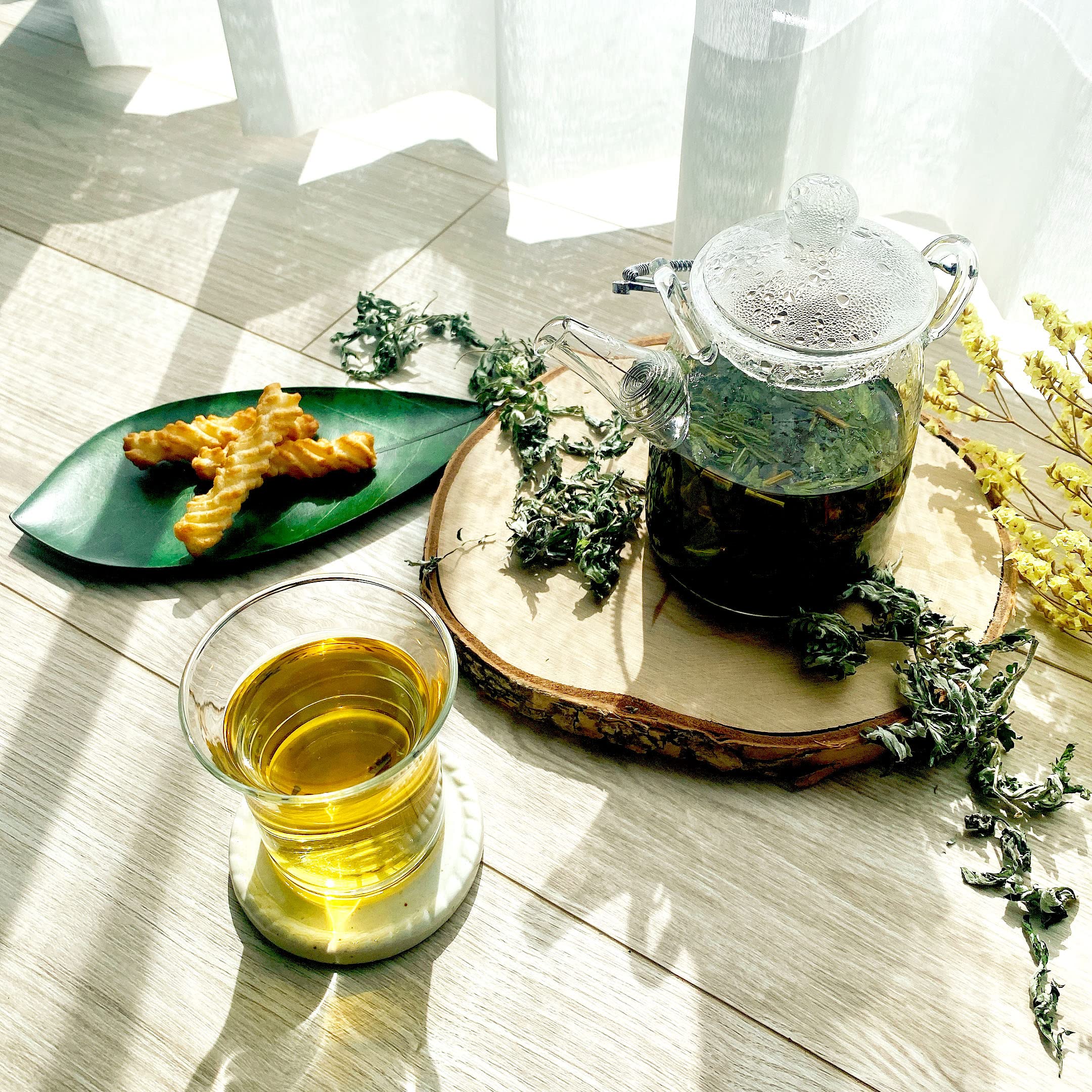 よもぎ茶 720ml 賞味期限2027年 Amazon.co.jp: よもぎ茶 yomogina（ヨモギーナ） 岐阜県伊吹山麓産