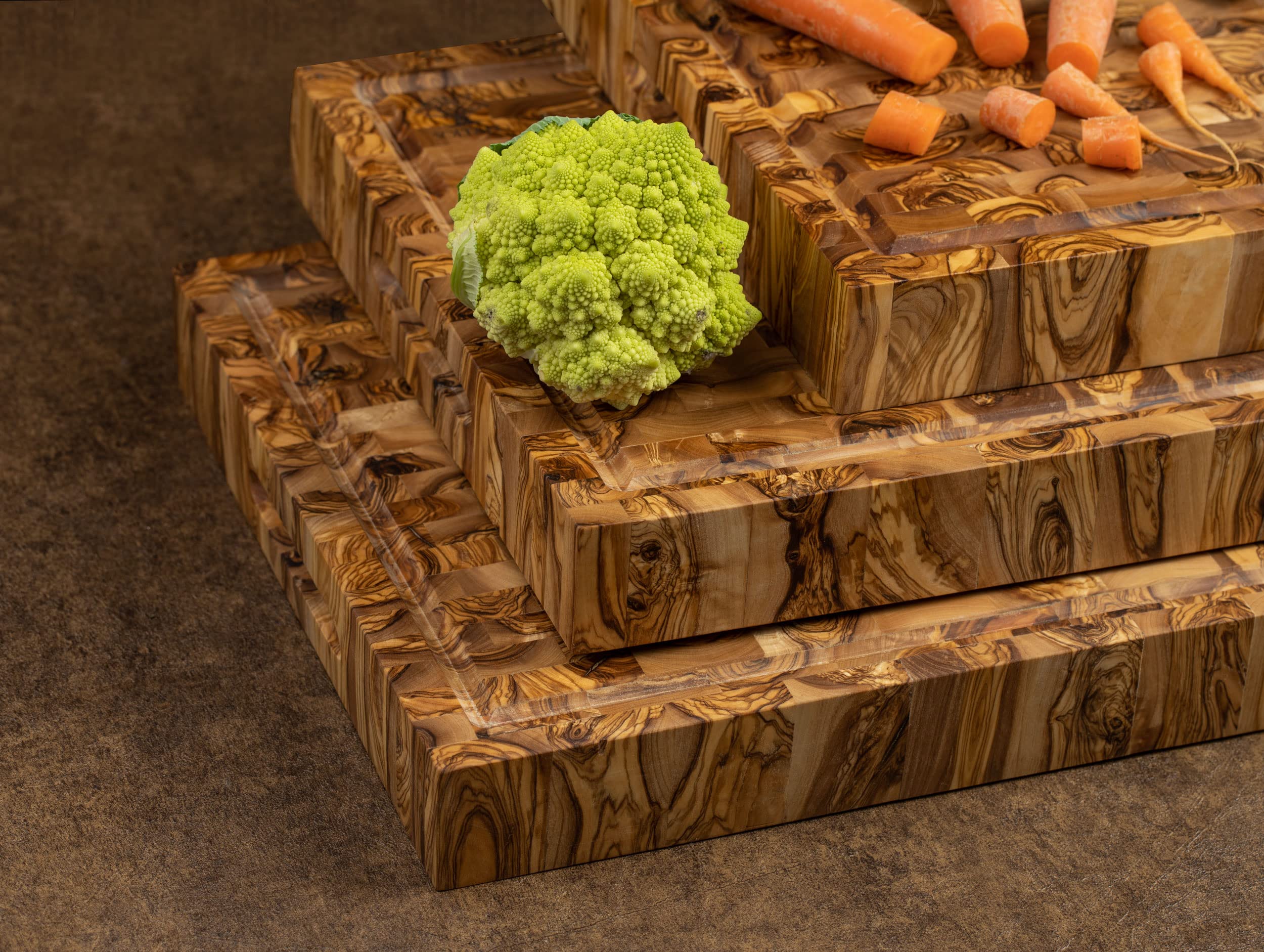 SOLTAKO Planche en Bois d'Olivier, Rustique, Fromage, Épaisse, Plateau Apéritif, Artisanale (50x30x4,5 cm)