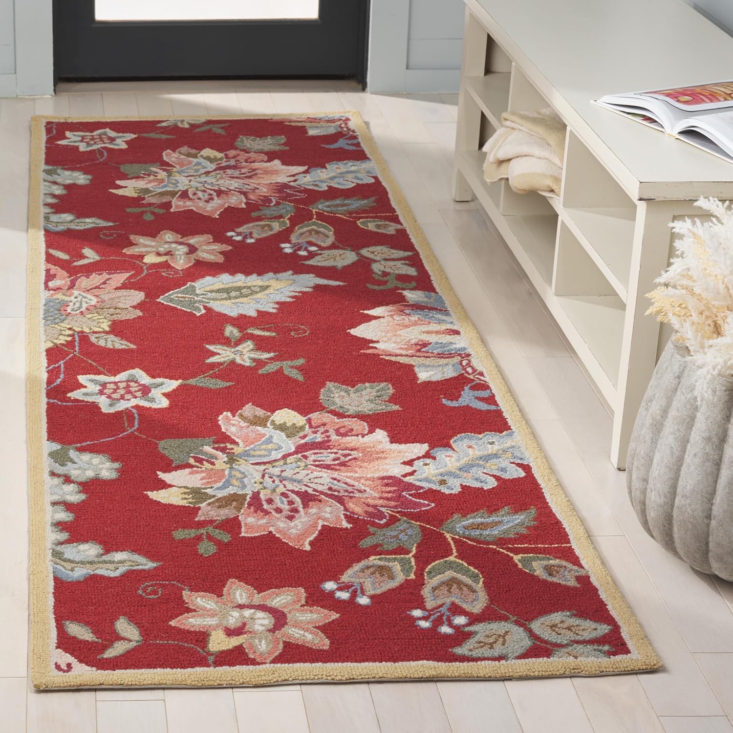 SAFAVIEH Chelsea Collection Runner Rug - 2'6" x 6', Red, Hand-Hooked French Country Wool, Ideal for High Traffic Areas in Living Room, Bedroom (HK306C)