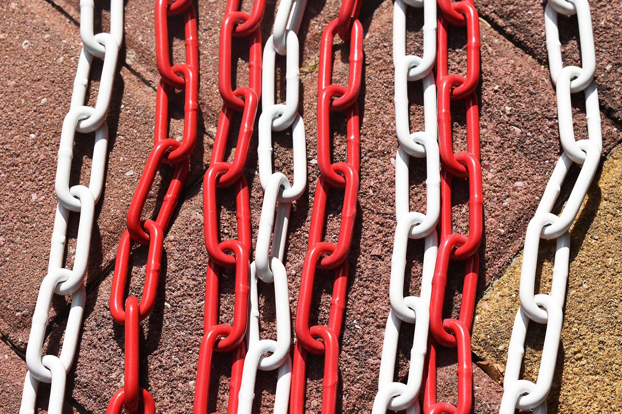 Barriera a Catena in Metallo 5M，Catena Barriera Bicolore Rosso-Bianco 5mm, Alta Visibilità Durevole, Controllo della Folla, Traffico, Coda(5M)