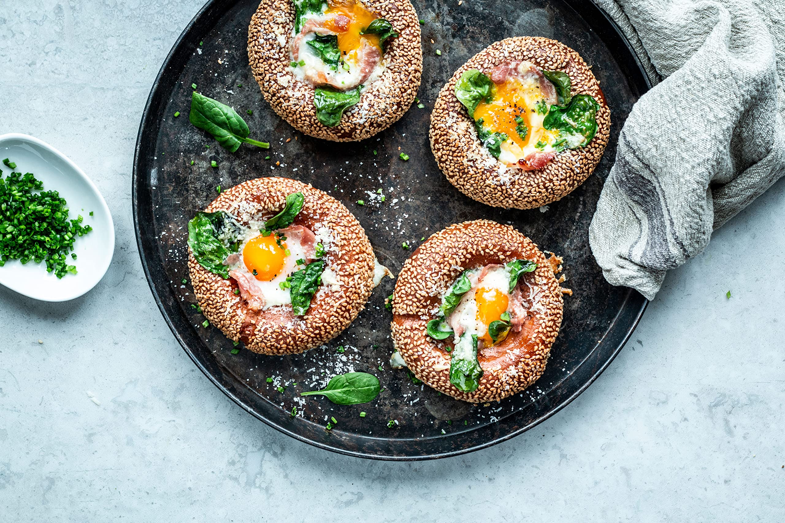 BenFit High Protein-Bagel sésame - 7 x 150 g - pain protéiné sans gluten - riche en protéines, pauvre en graisses & faible en calories