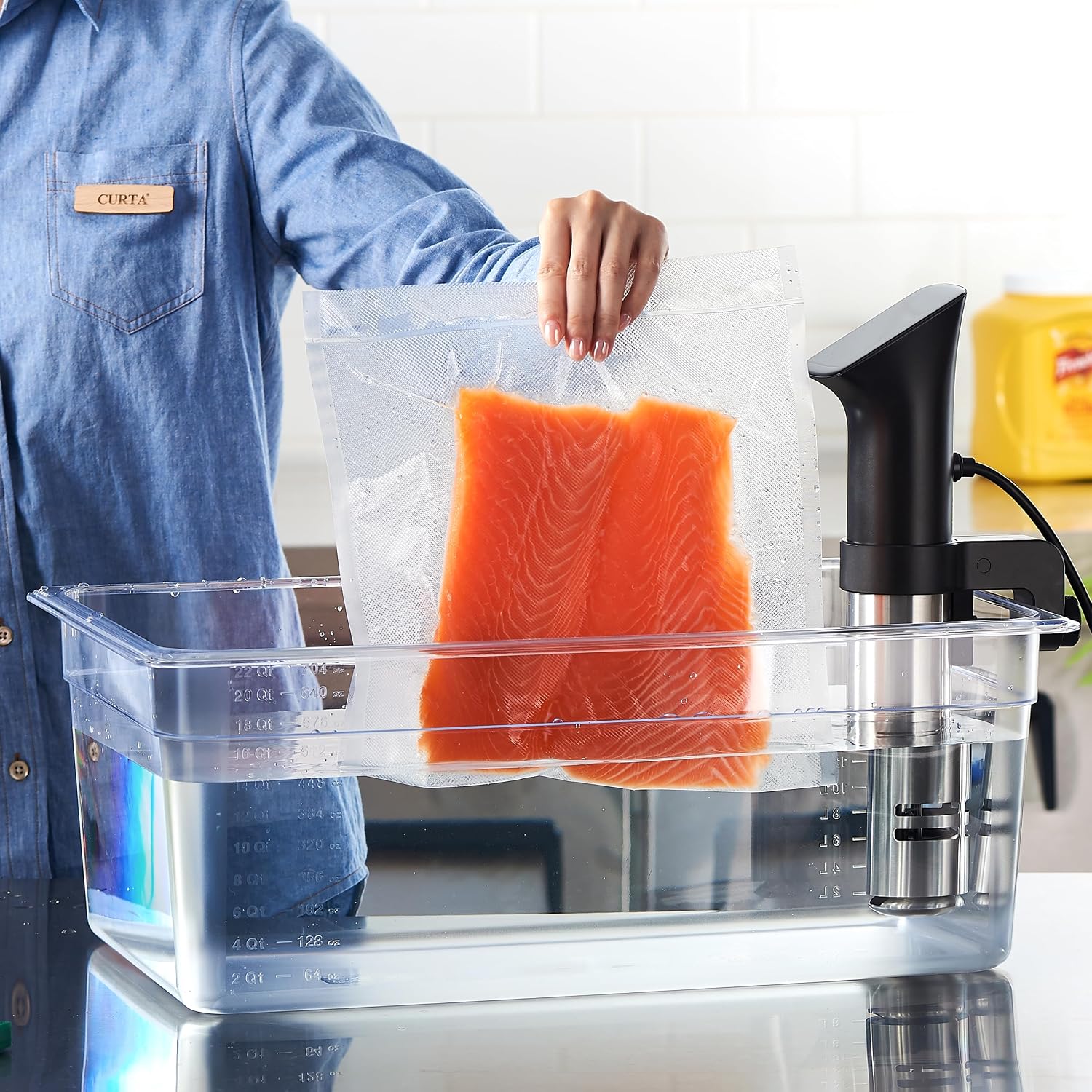 CURTA 26 Qt Extra Large Sous Vide Container with Notched Lid, 1/1 Full Size 8" Deep Polycarbonate Water Bath Tub, Fits Anova and Most Cookers (Immersion Circulator NOT Included)