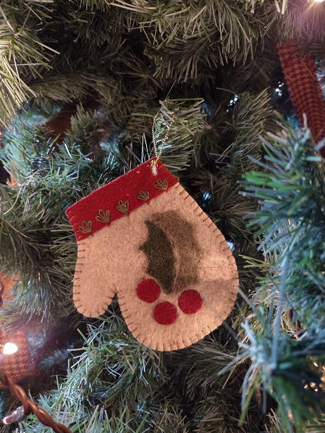 Christmas Warm Hands Ornament Kit to Make | 6 Piece Wool-Felt Warm Hands Kit by Rachel's of Greenfield