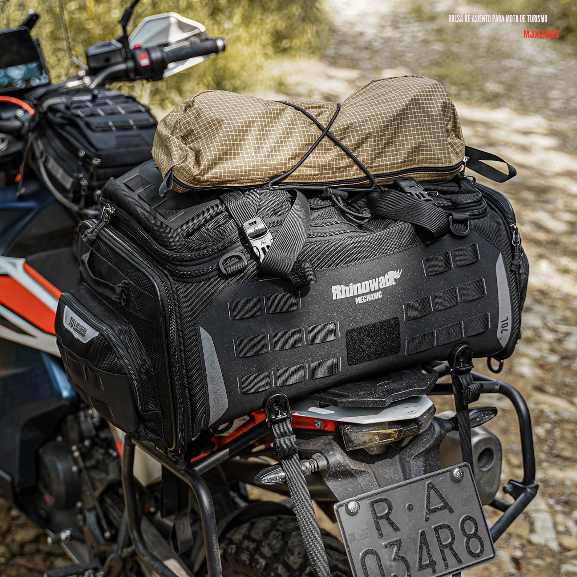Rhinowalk bolsa trasera para motocicleta, equipaje de viaje expandible de 50 a 70 L, sillín deportivo, impermeable para casco, mochila y sistema Molle, color