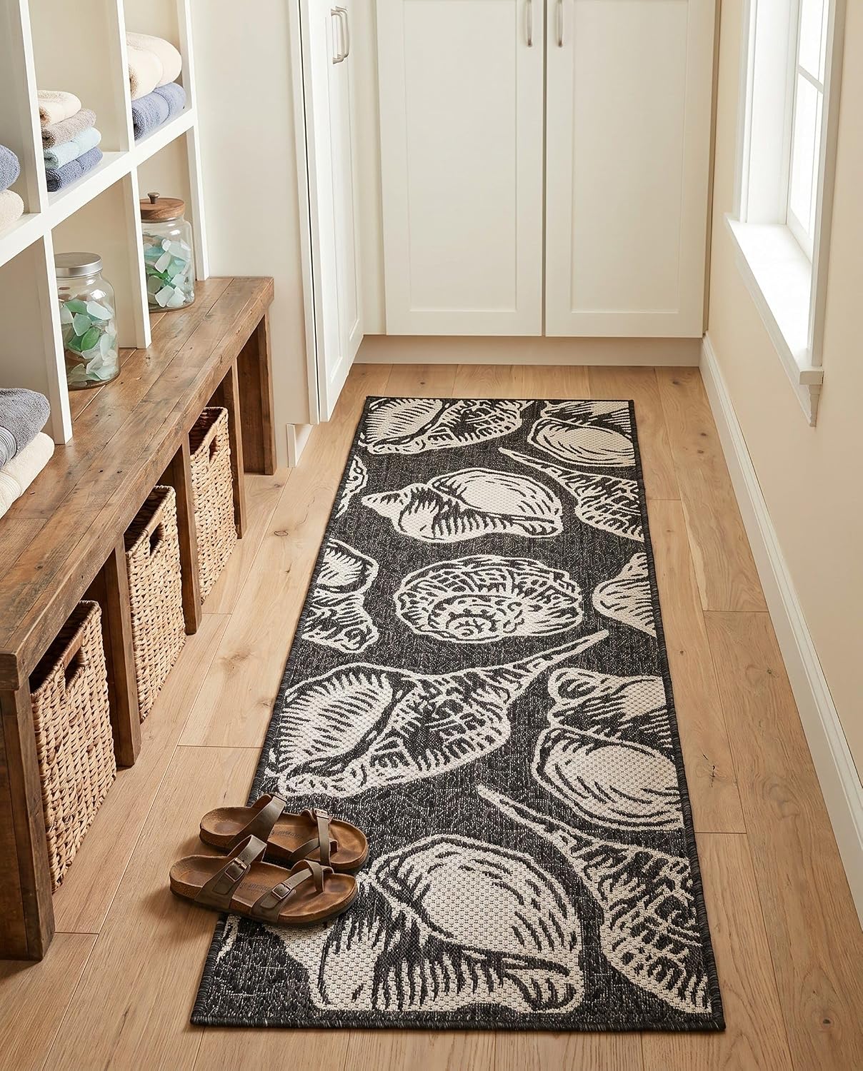 Rugs.com Outdoor Coastal Collection Rug – 6 Ft Runner Black and White Flatweave-Pile Rug Perfect for Hallways, Entryways