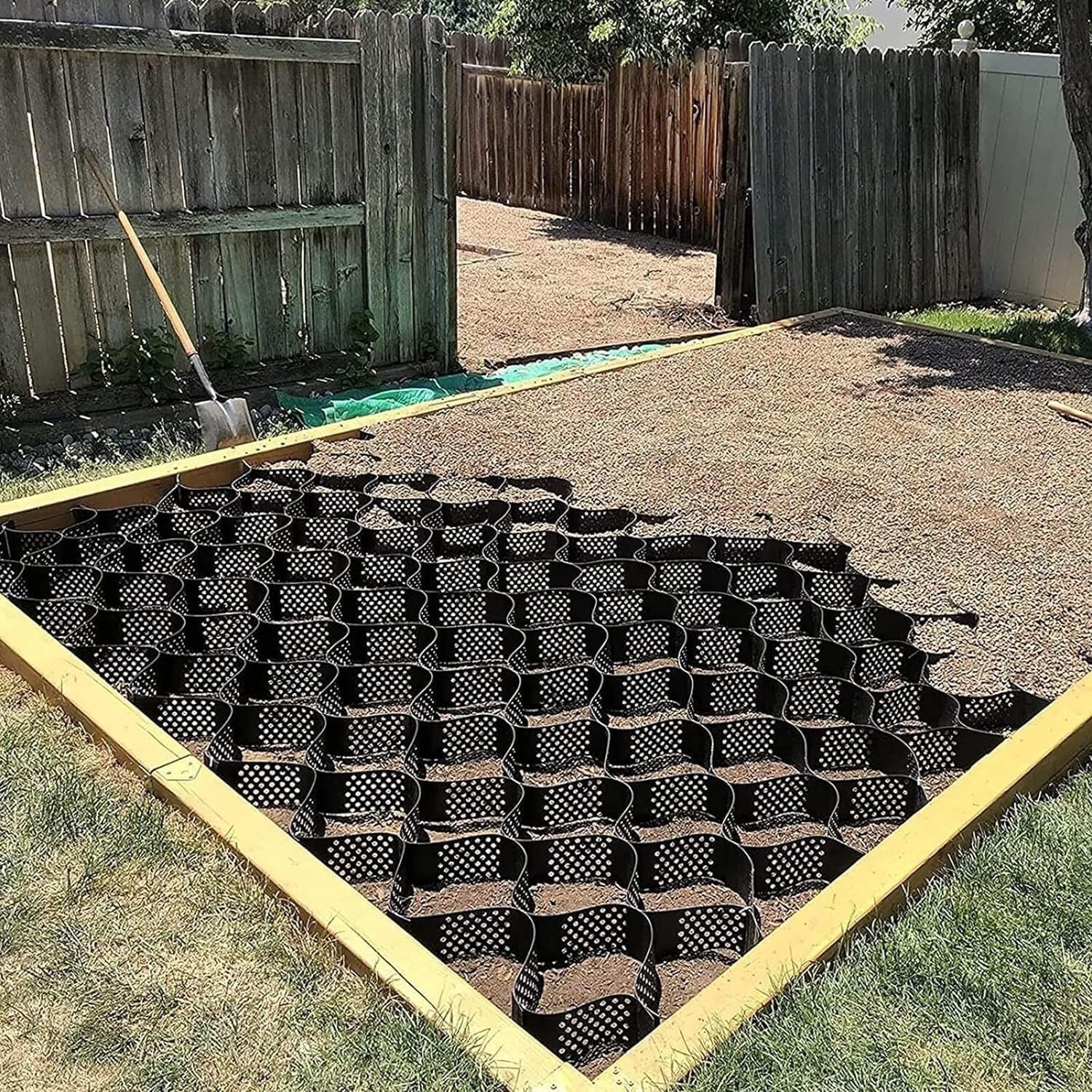 Stabilisateur de gravier pour une allée de jardin propre sans flaques