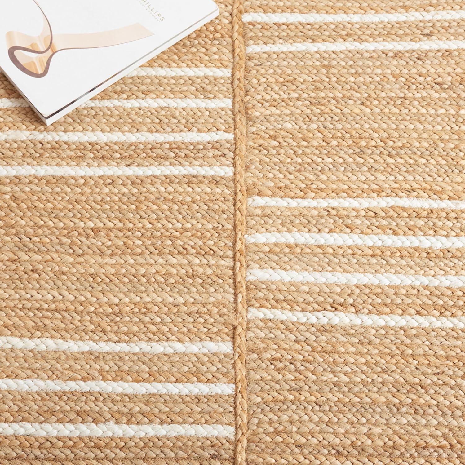 SAFAVIEH Area Rug 8x10 - Natural Fiber Collection - Large - Natural & Ivory, Handmade Jute, Rustic Farmhouse Style, Ideal for Living Room, Bedroom, Dining Space (NF891A)