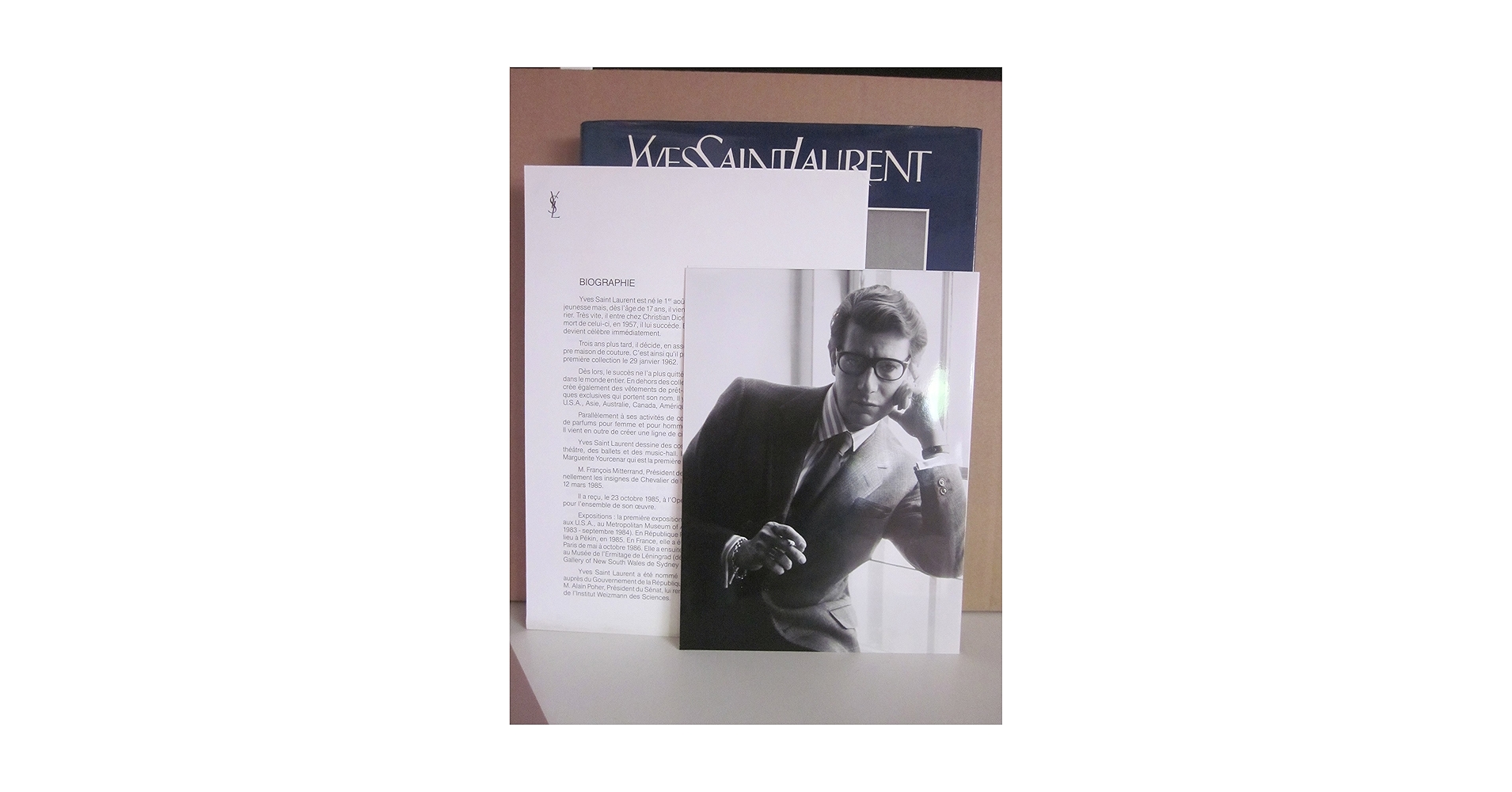 Amazon.co.jp: Yves Saint Laurent par Yves Saint Laurent : 本
