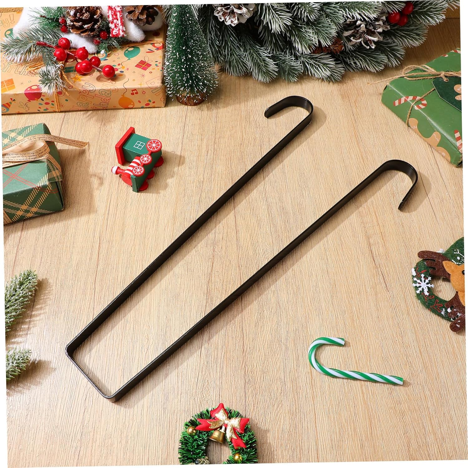 Alipis Double-Sided Christmas Wreath Hanger Over-the-Door Hook Metal Garland Hanging Hook for Front Door Holiday Decorations