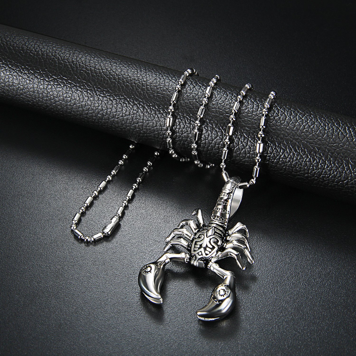 OIDEA Collar Hombre Colgante Escorpión de Acero Punk Rock Joyería Cadena Incluida Joyería Moda Regalo Romántico Amor Pareja
