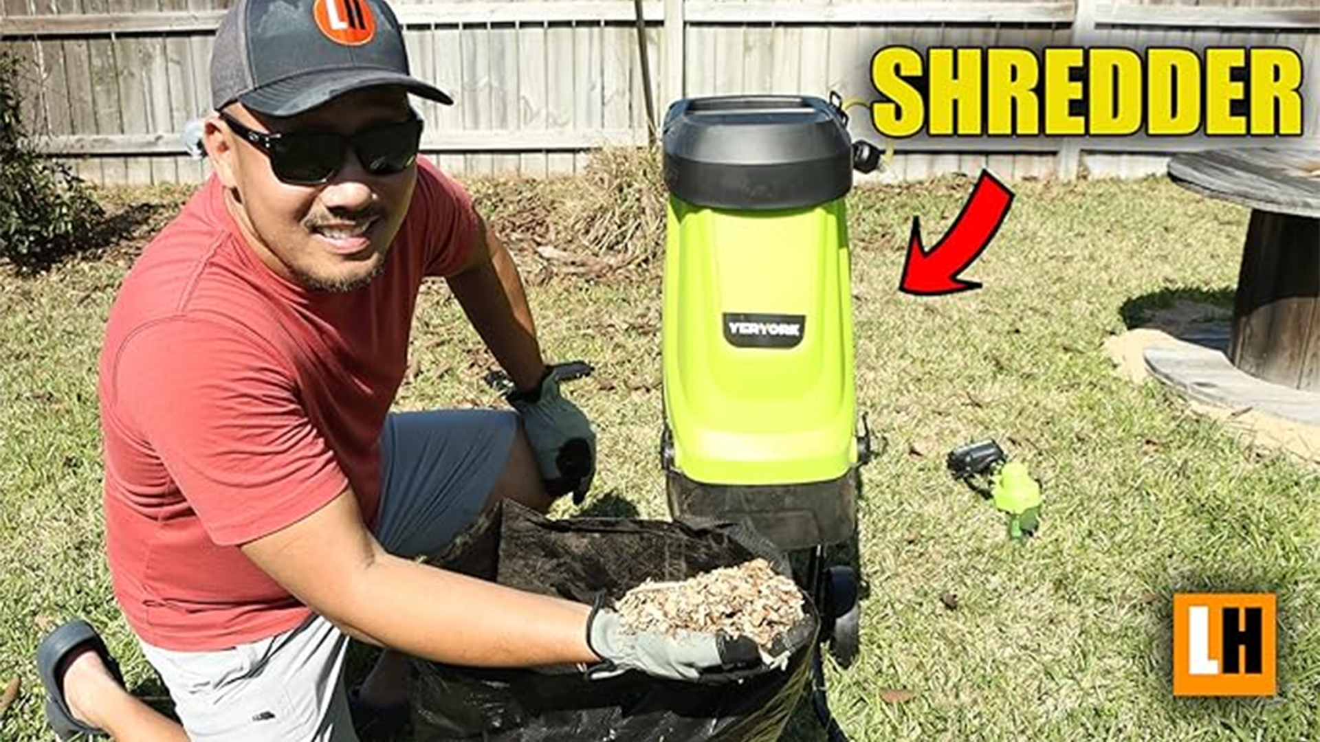 Image of 15-Amp Wood Chipper, 21:1 Reduction Electric Wood Chipper & Shredder, 1.8 inch Cutting Capacity with 48L Collection Bag, Powerful Mulcher for Composting Branches & Yard Waste(Fluorescent Green)