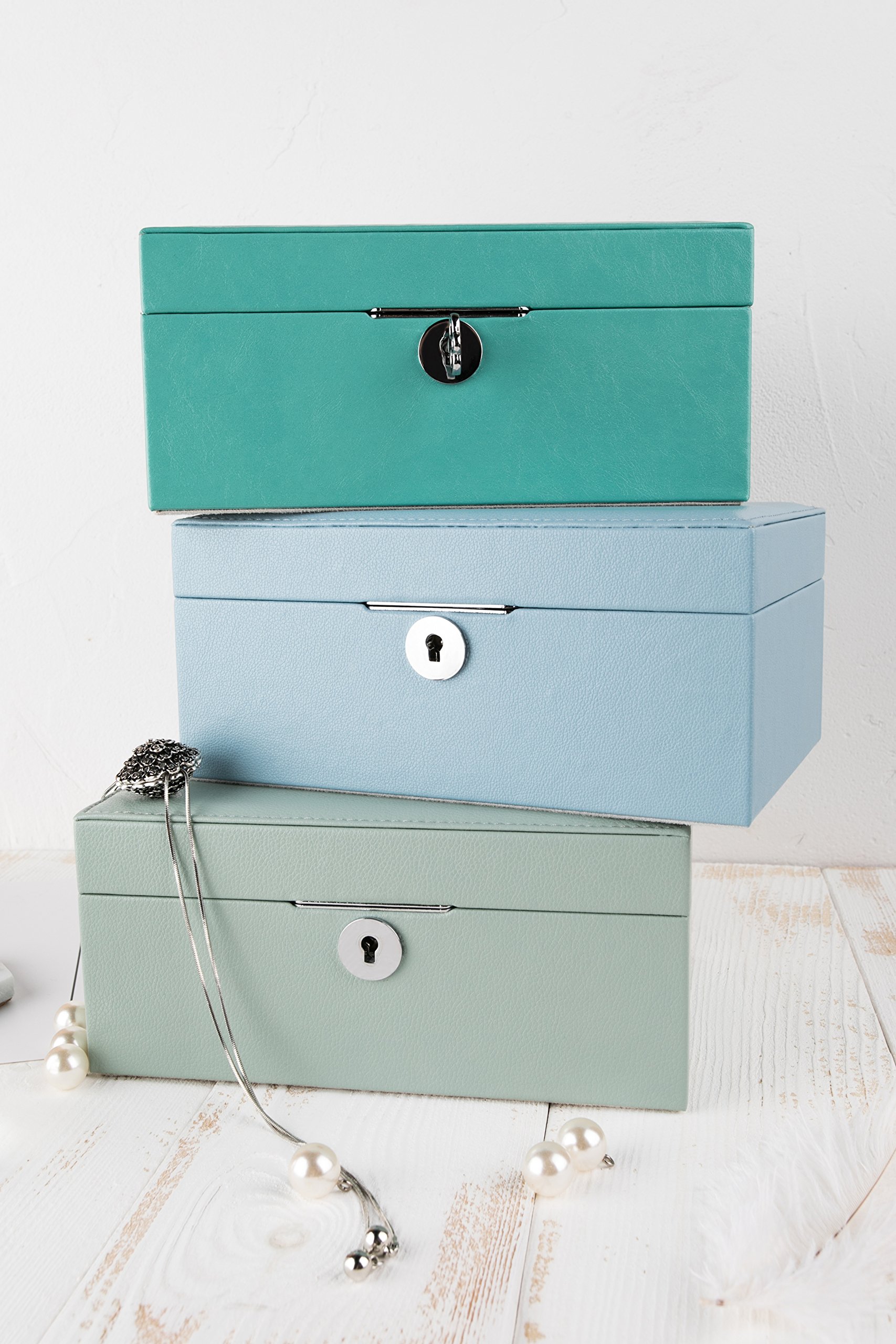 Amazon.com: Vlando Jewelry Box, Jewelry Organizer and Storage with Mirror  and Tray -Blue : Clothing, Shoes & Jewelry