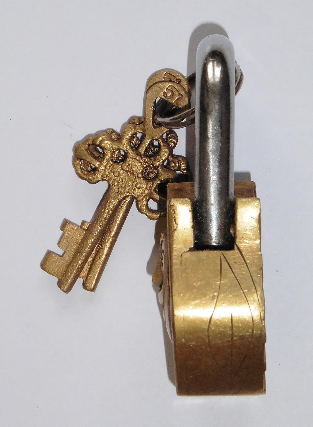 Purpledip Padlock with Surya/Sooraj Dev (Sun God) Relief Sculpted in Brass (10329)