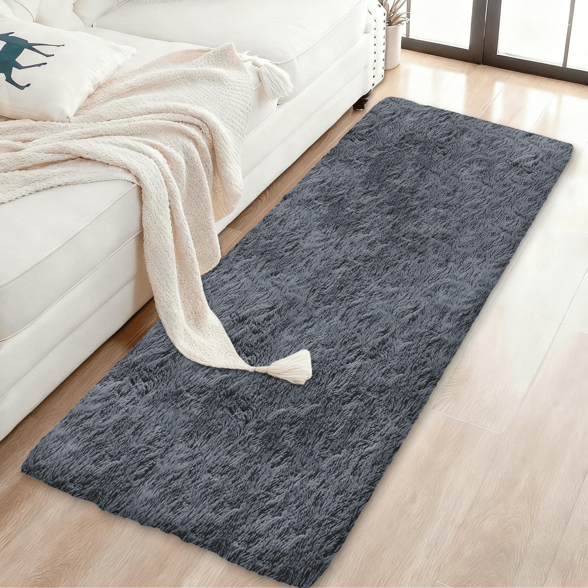 Grand Tapis Salon 140 x 180 cm Pelucheux Poil Long Antidérapant Décoration Moquette Lavable Antidérapant pour Salon, Chambre, Cuisine et Chambre d'enfant, Gris Foncé
