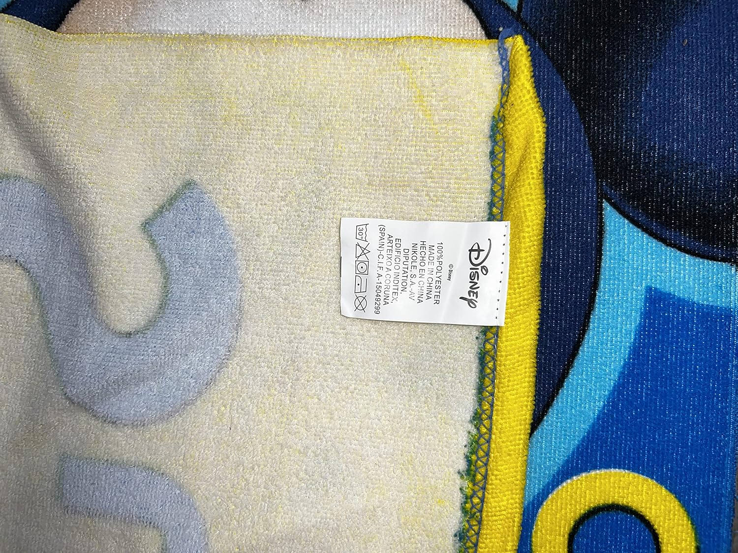 Disney Mickey Big Mickey Sign Polka Dots Hooded Towel (Red Hoodie) - Image 2