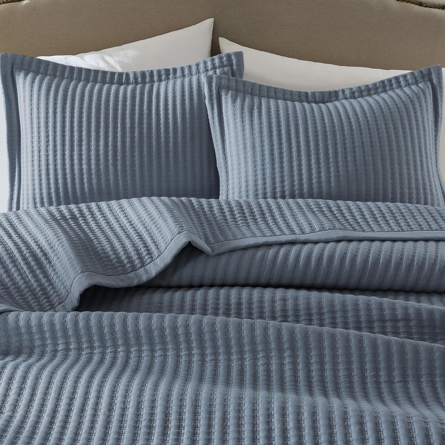 WDCOZY Dusty Blue King Size Quilt Set, Striped Pick Stitch Lightweight Bedspread, Soft Channel Farmhouse Rustic Coverlet, Spring Summer Thin Comforter, Country Bedding, 104x90 inches