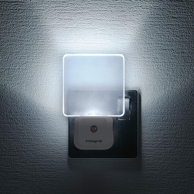 Integral LED, Plug in Walls with Dusk to Dawn Photocell, Auto Sensor Night Lighting for Hallways, Stairs, Bedrooms, Landings, Childrens Room, Baby, Kids, Infants Nursery, Kitchen, Acrylic, 0.6 W