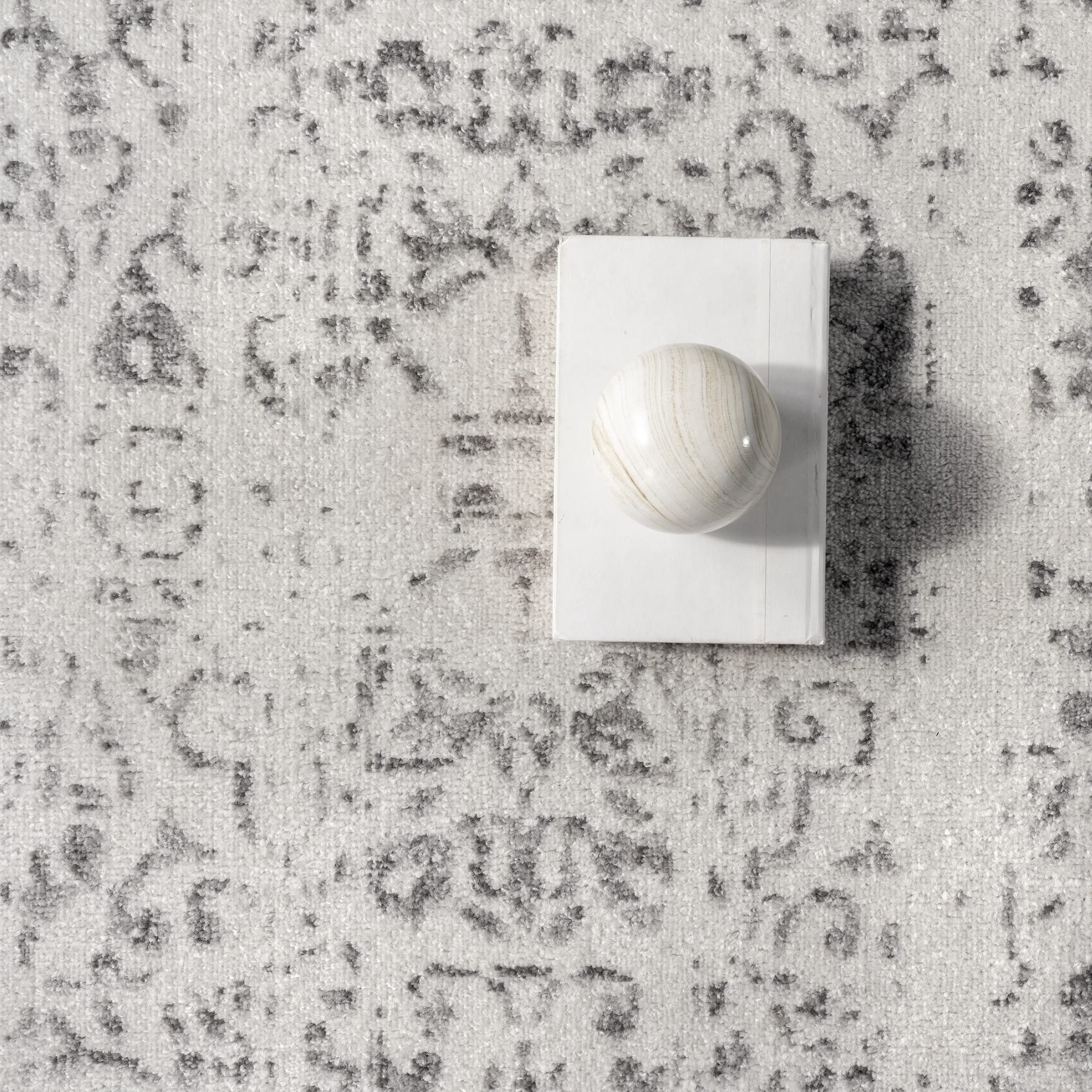 nuLOOM Arlena Vintage Traditional Area Rug, 7' 6" x 9' 6", Grey