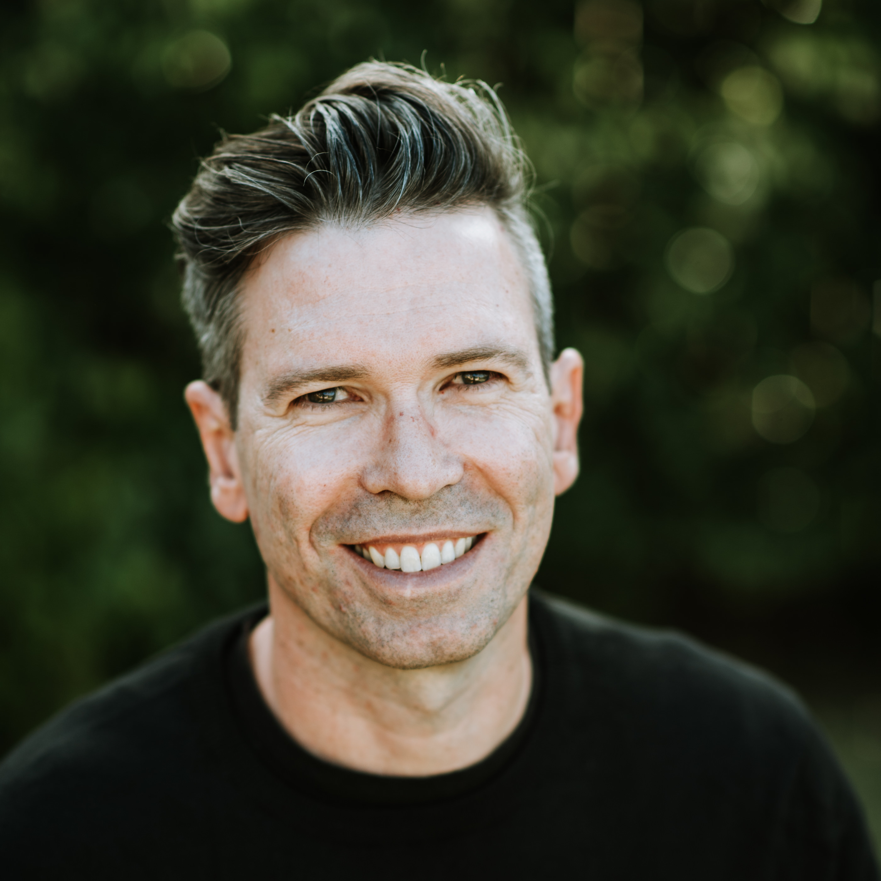 Amazon.de Kyle Buchanan books, biography, latest update